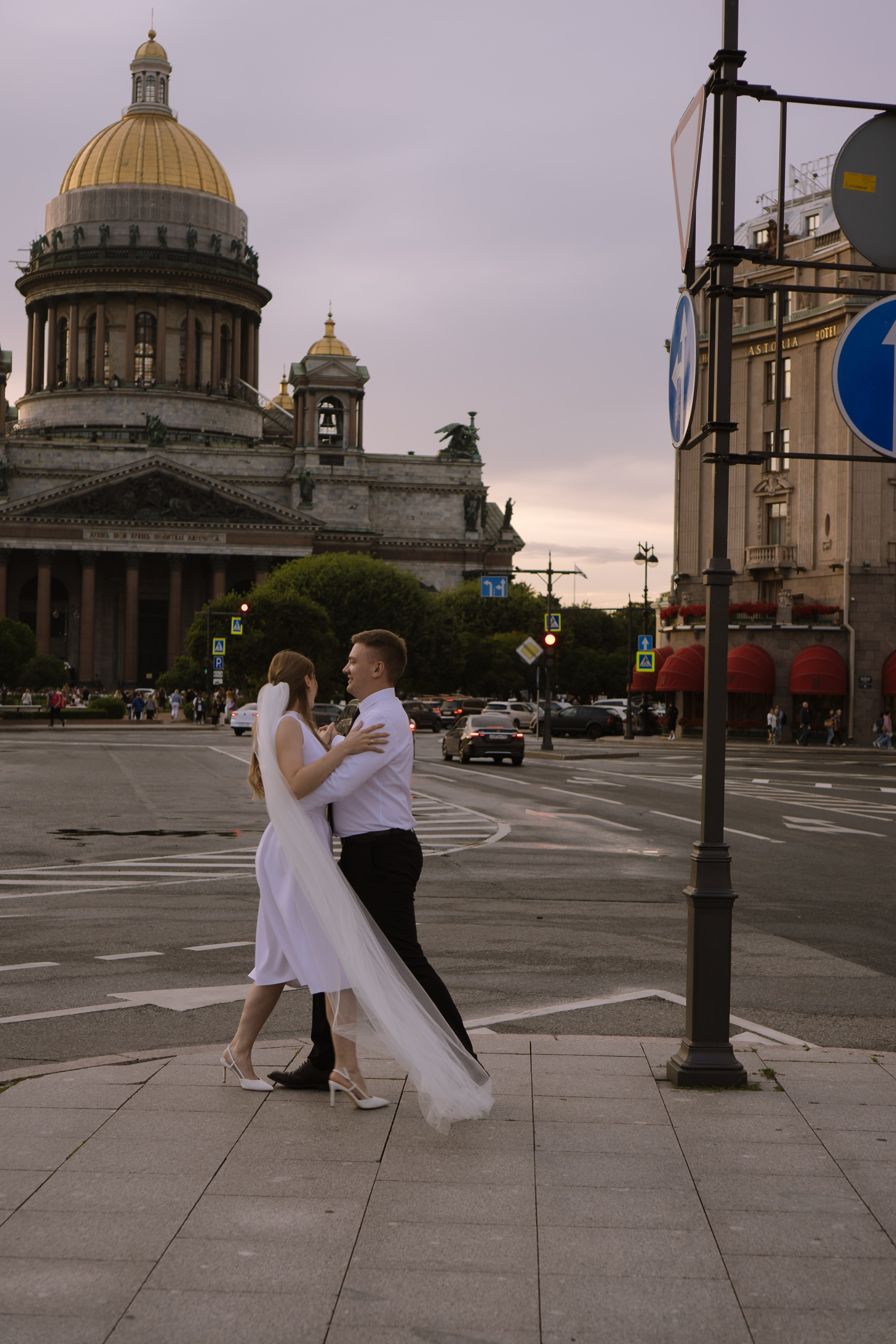 СВАДЕБНАЯ СЬЕМКА С ИСАКИЕВСКИМ СОБОРОМ, АСТОРИЯ И ЗАКОНОДАТЕЛЬНОЕ СОБРАНИЕ. Профессиональный фотограф, Санкт-Петербург — Виктория Богомолова