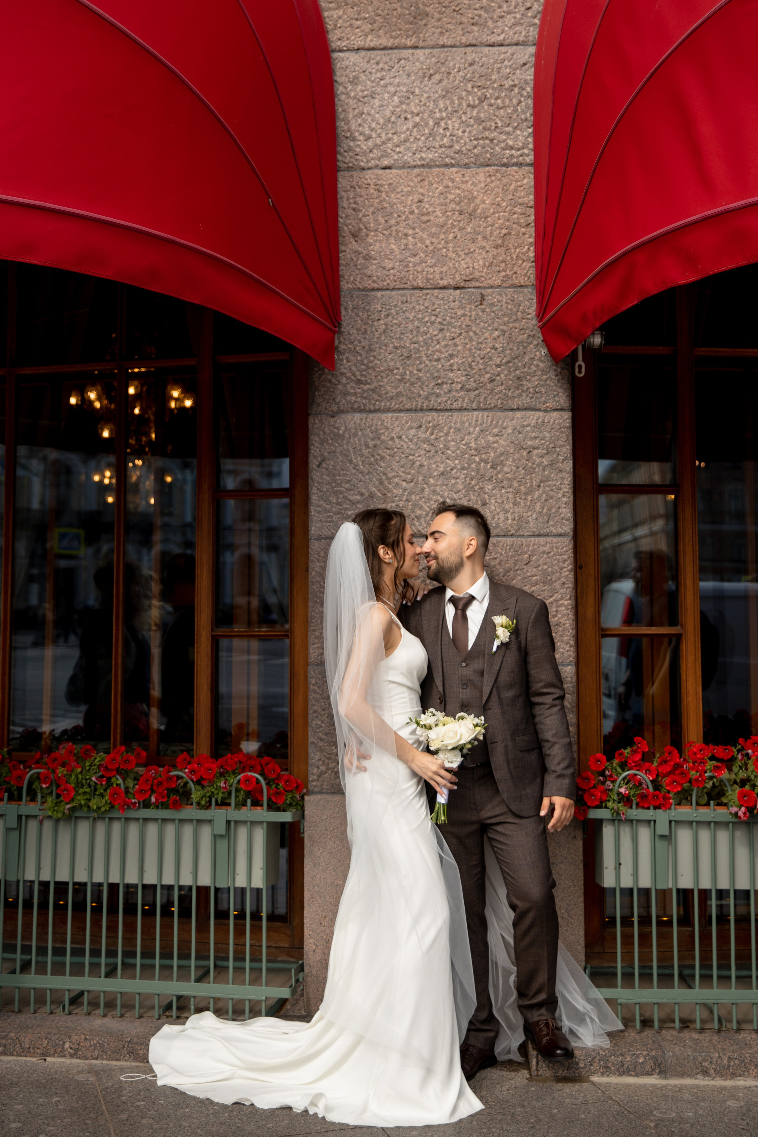 Анна и Александр / Прогулка + ЗАГС. Свадебный и семейный фотограф в Москве Диана Левченко