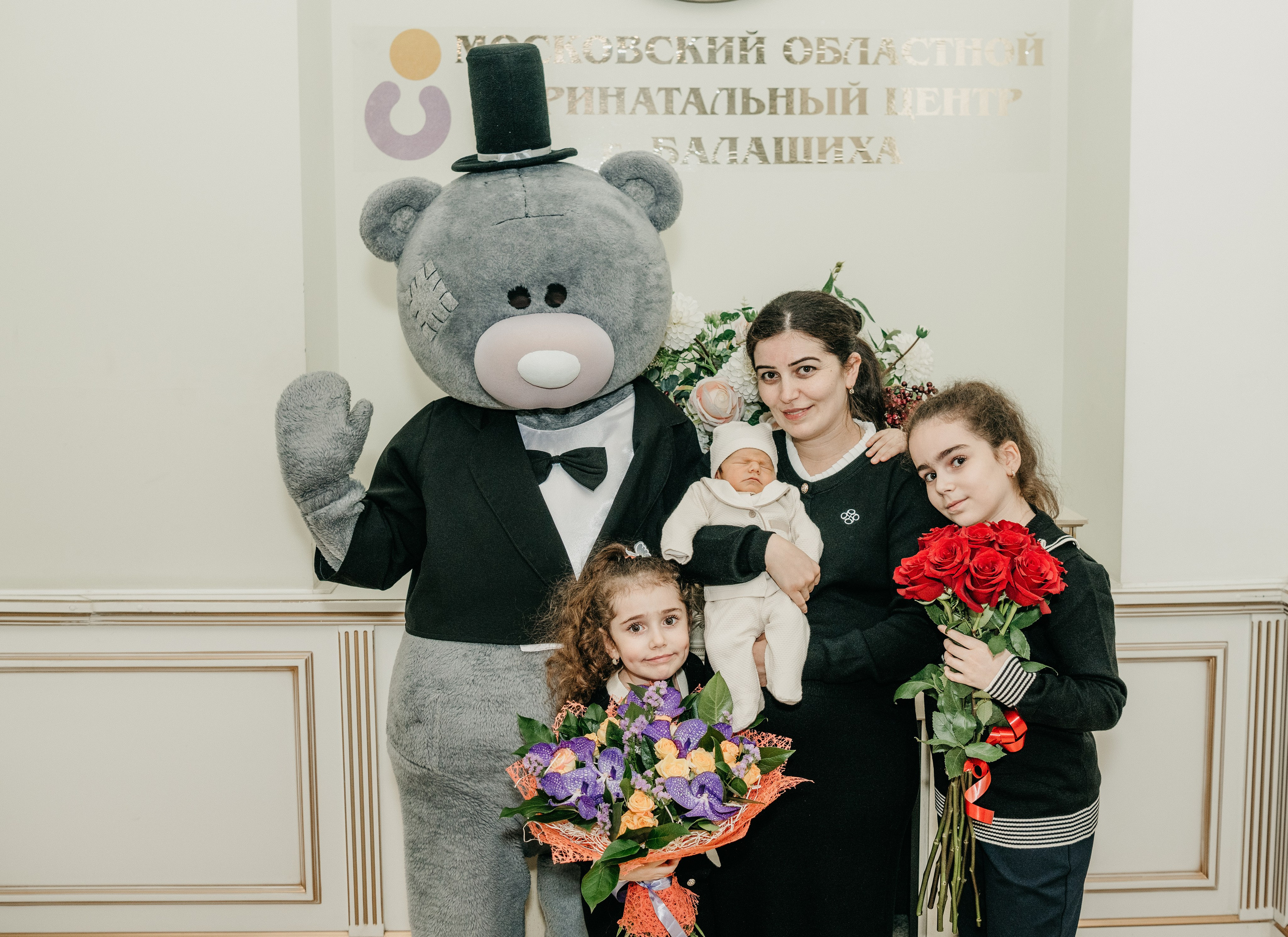 Выписка Вигена. Перинатальный центр в Балашихе. Фотограф на выписку из роддома в Москве и МО