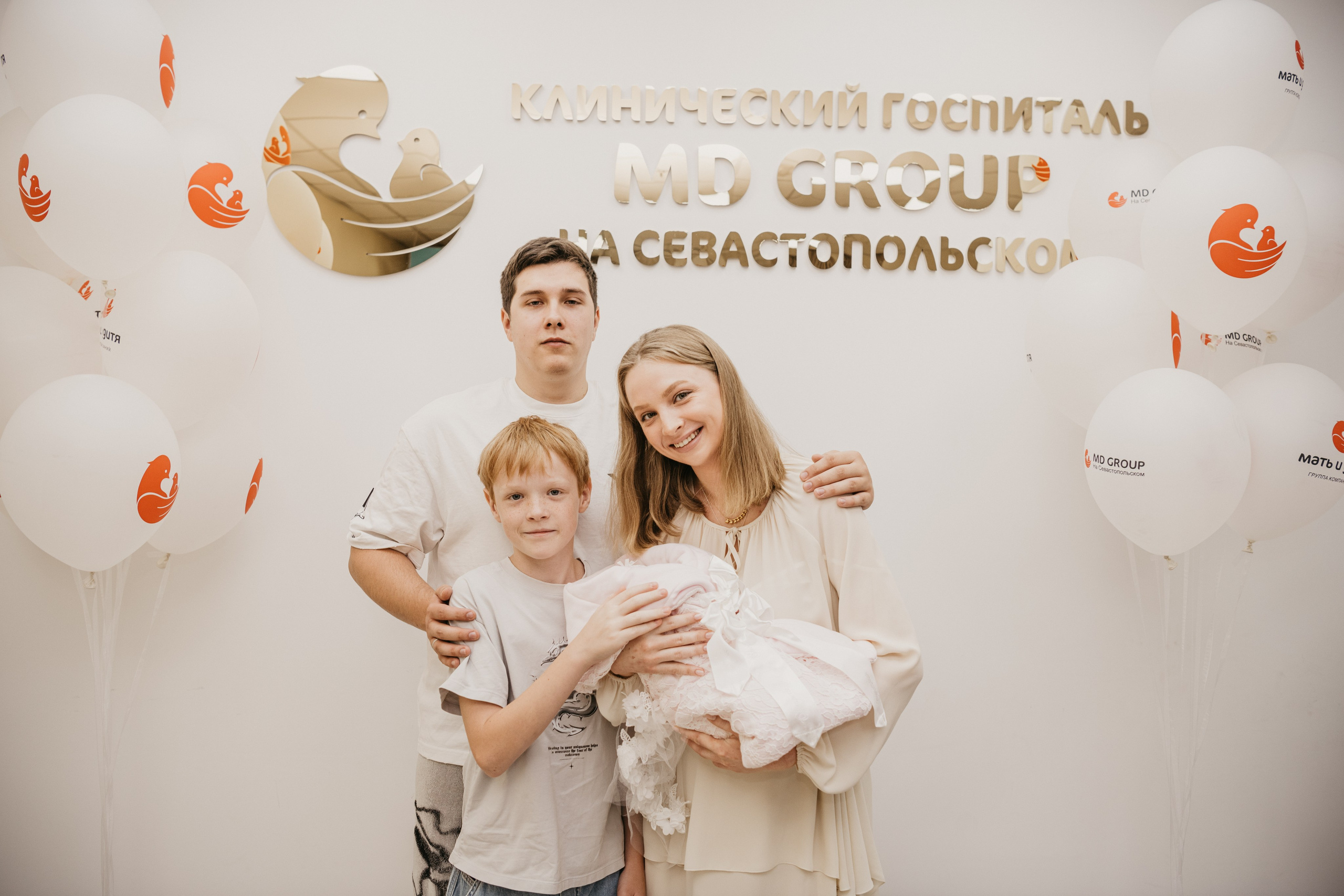 Выписка Виктории. Мать и дитя. Фотограф на выписку из роддома в Москве и МО