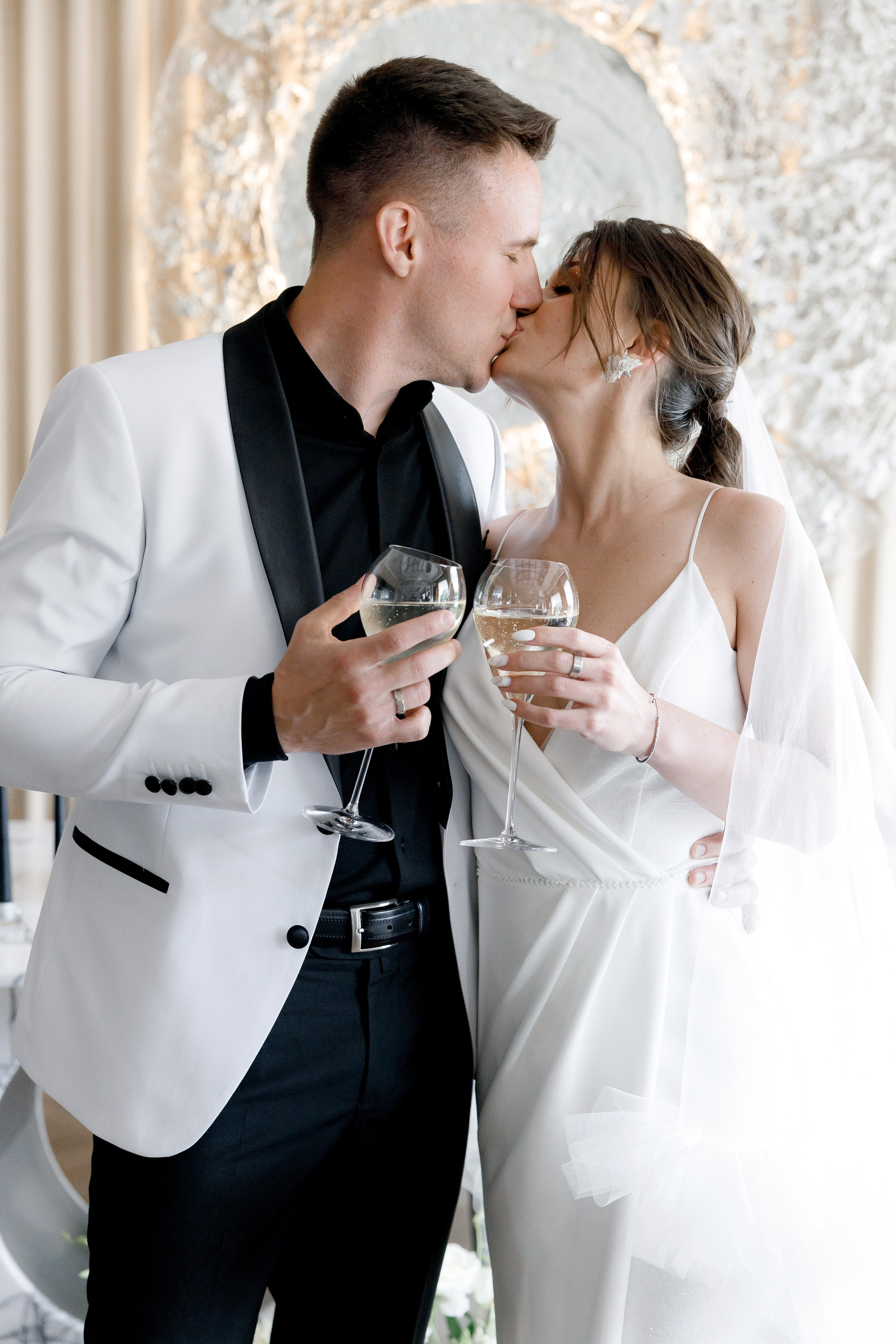 Свадьба в отеле Мовенпик и роспись в Регистрация брака в особняке «Роял». Свадебный фотограф в Москве и Санкт-Петербурге Денис Ходюков