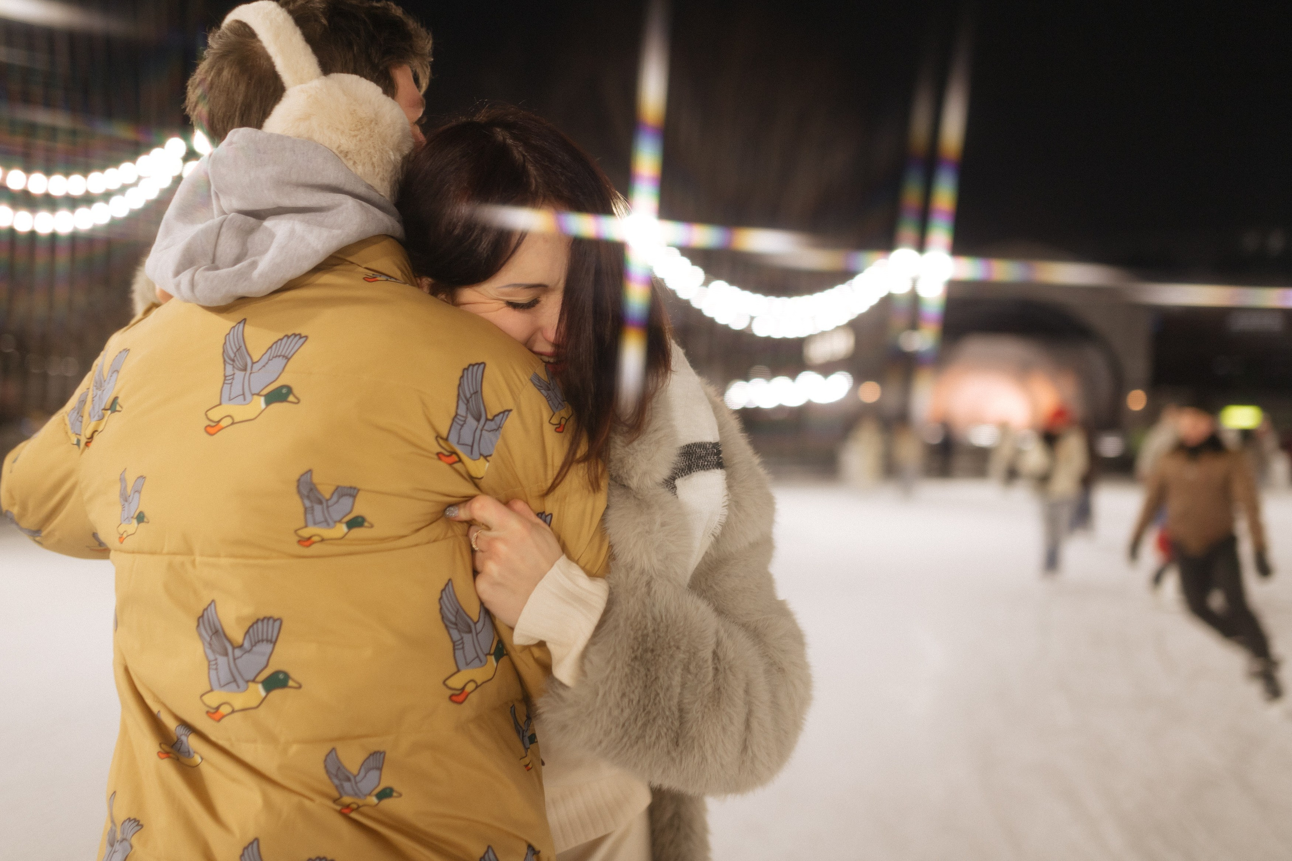Алина и Сергей на катке. Портретный фотограф в Санкт-Петербурге Катя Протасевич