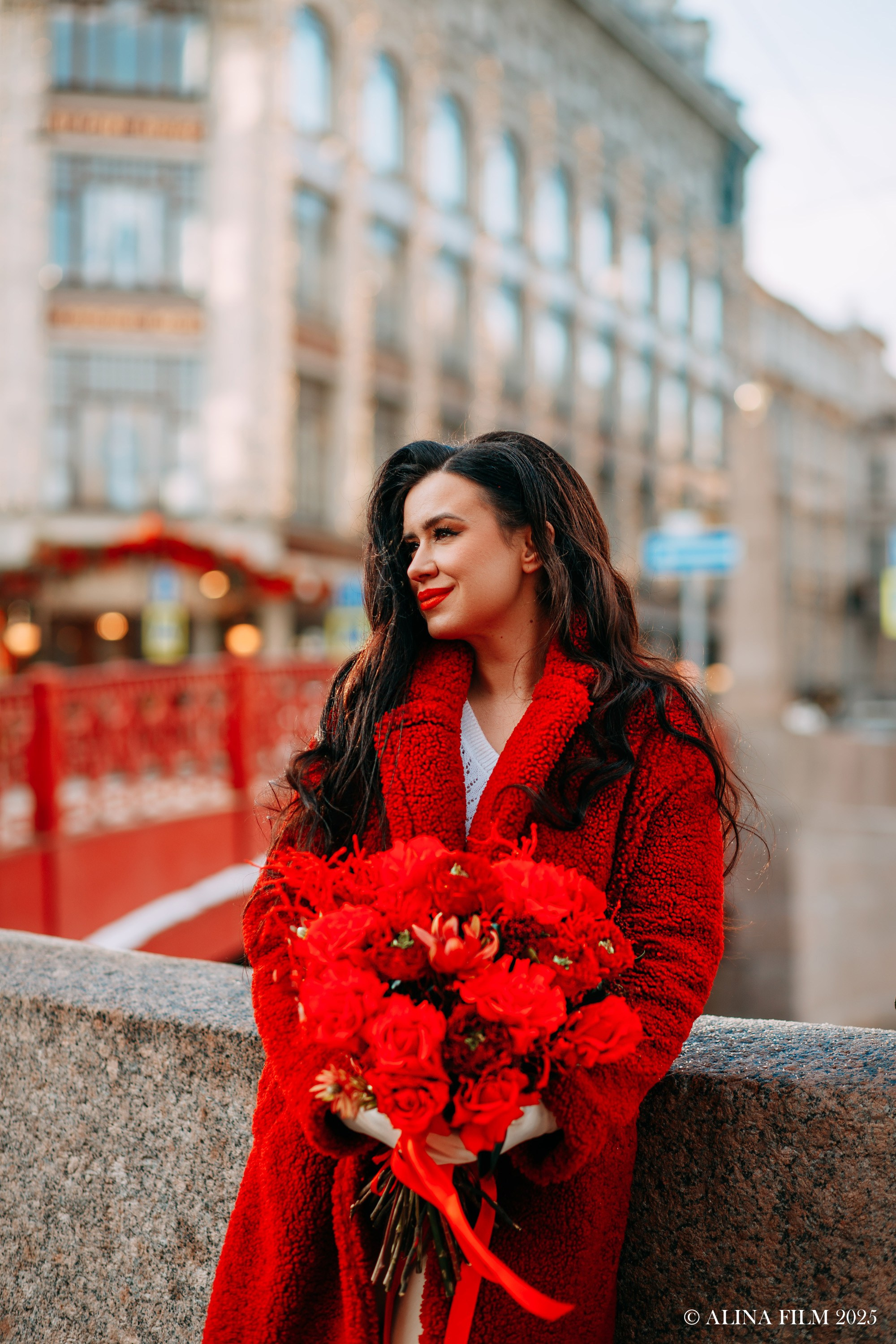 Фотопрогулка по центру Питера. Красный мост. Универмаг. Фотограф в Санкт-Петербурге Alina Film