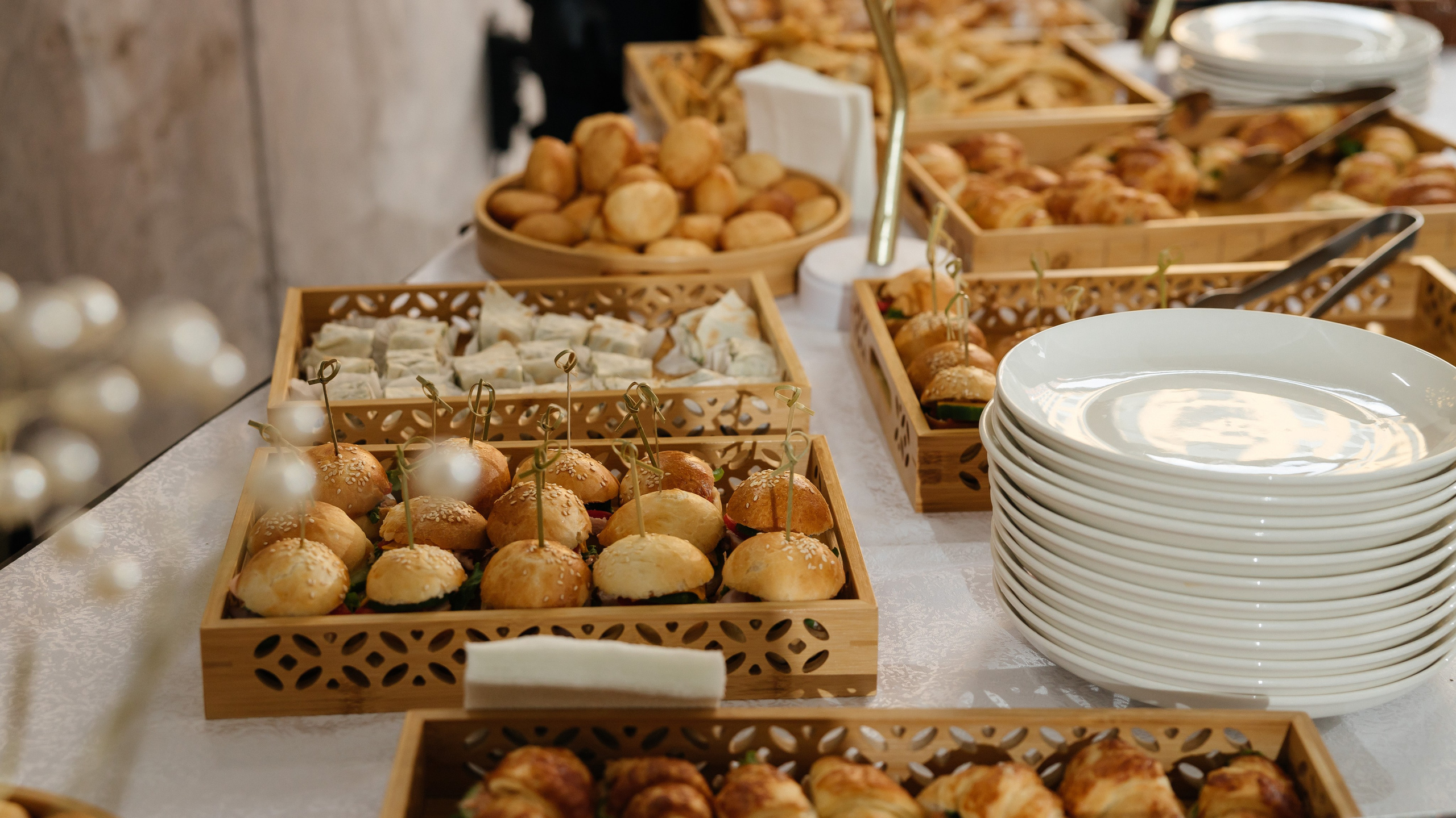 Проект 1. Вручение ключей BI Group. Дата: октябрь 2023. Профессиональный фотограф в городе Астана/Алматы Даурен Сембаев