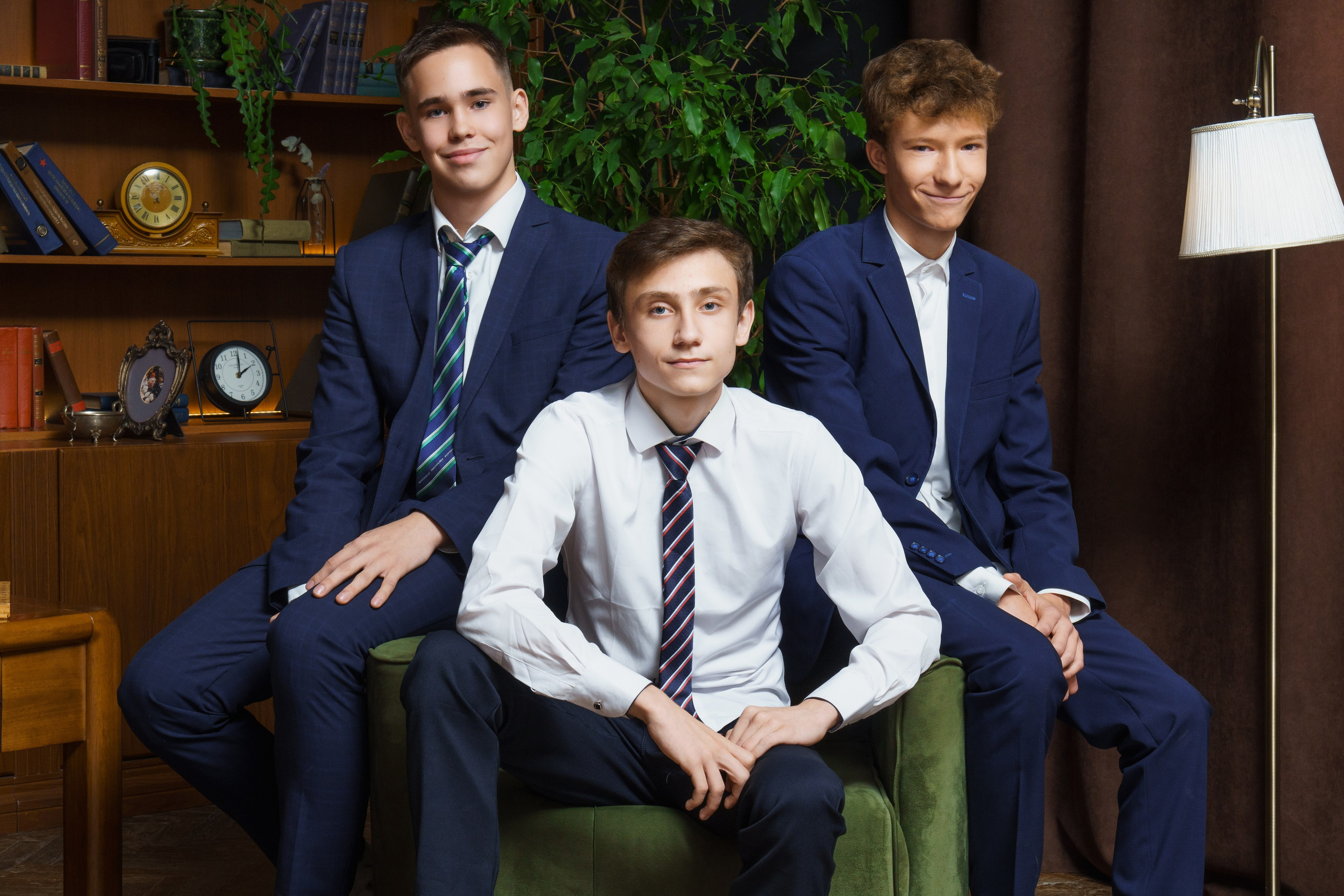 Локация для коллективных кадров № 3. Выпускные альбомы клевербук Воронеж