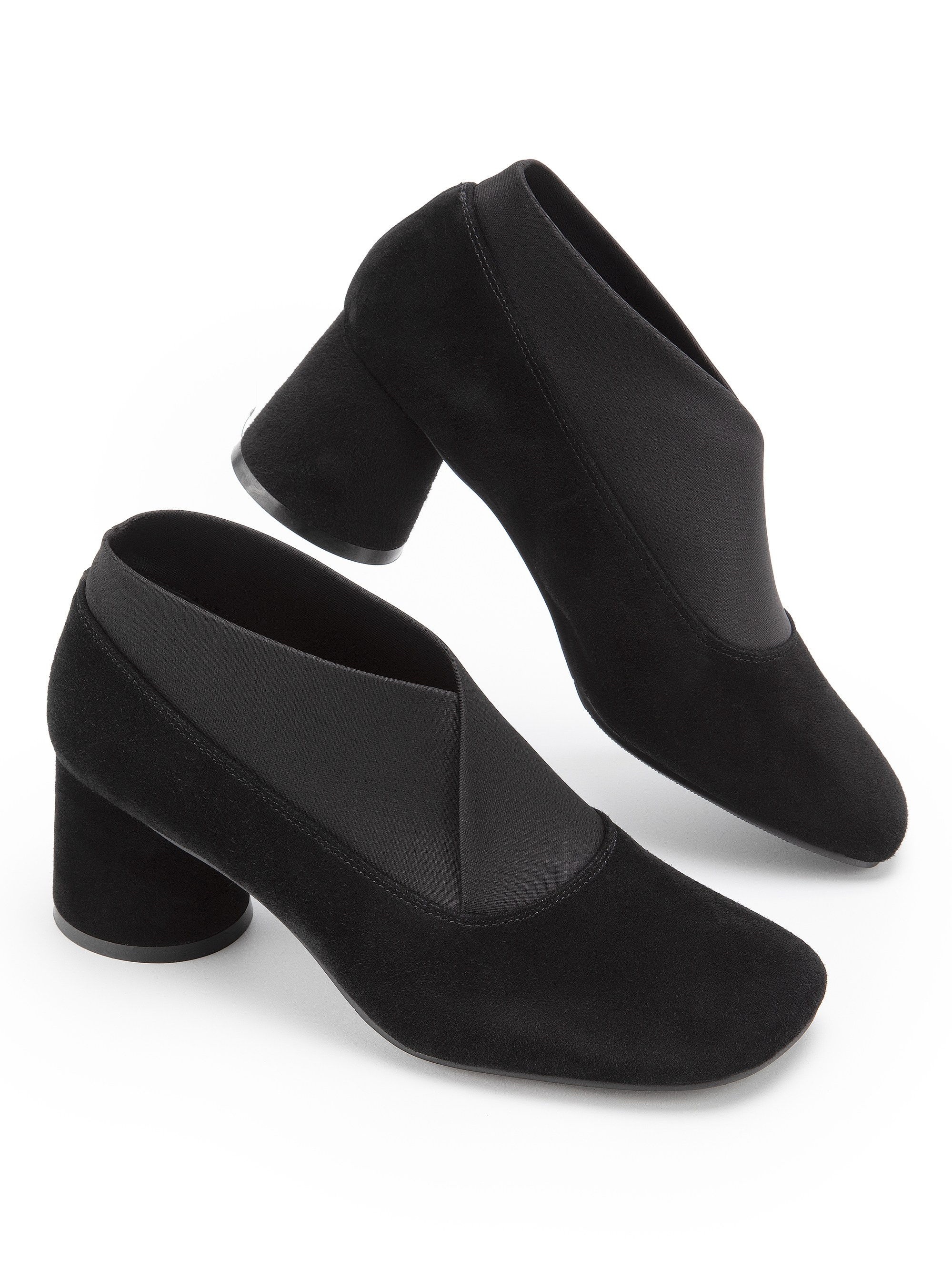 Каталожная фотография обуви. Фотограф в Москве Егор Гончаров