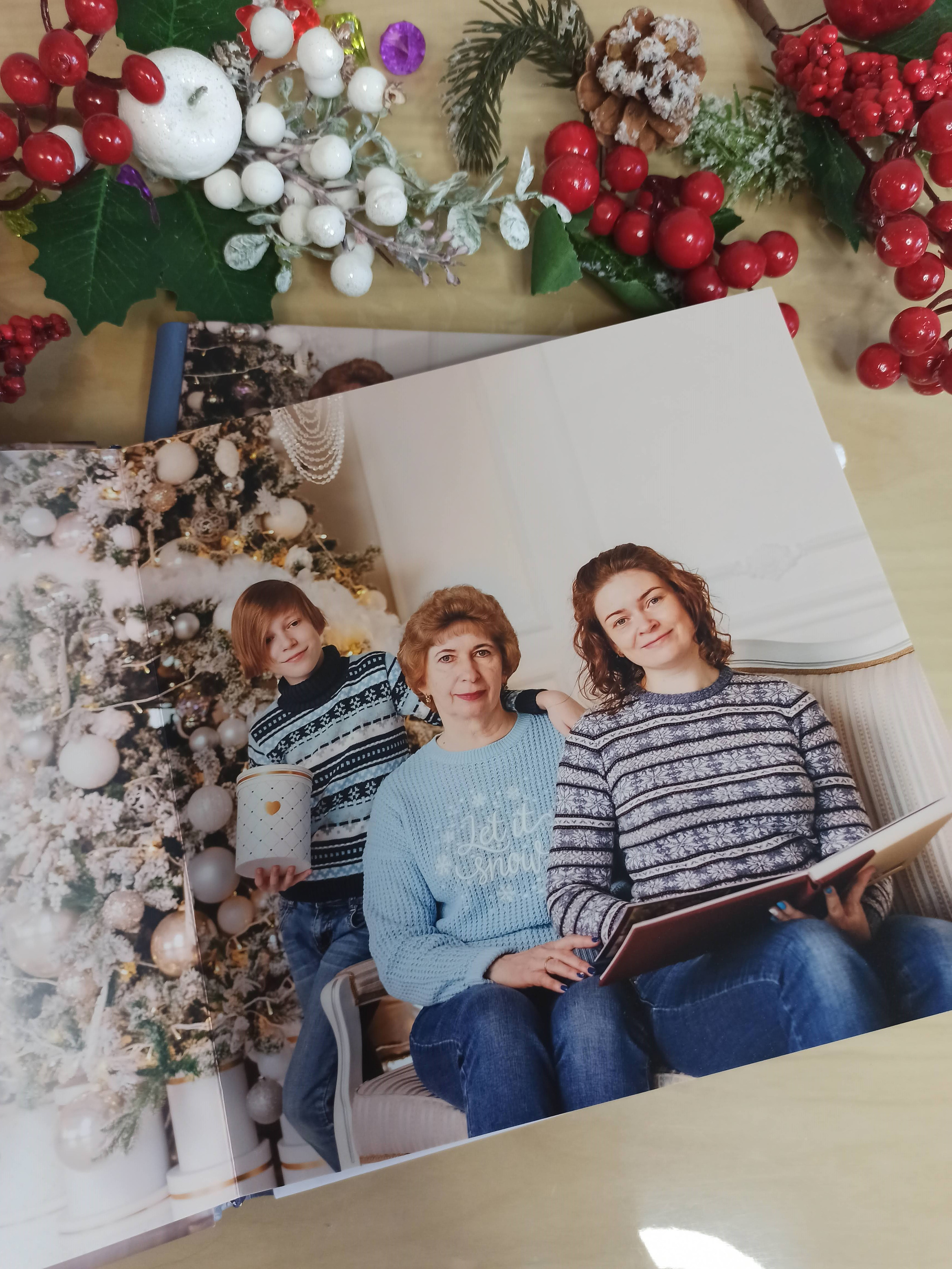 Новогодние фотокниги. Стильные выпускные альбомы в Старом Осколе. Свадебные фотокниги