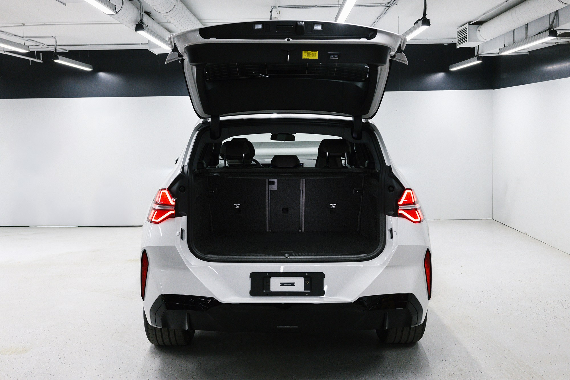 BMW X3 White G45. Новые автомобили