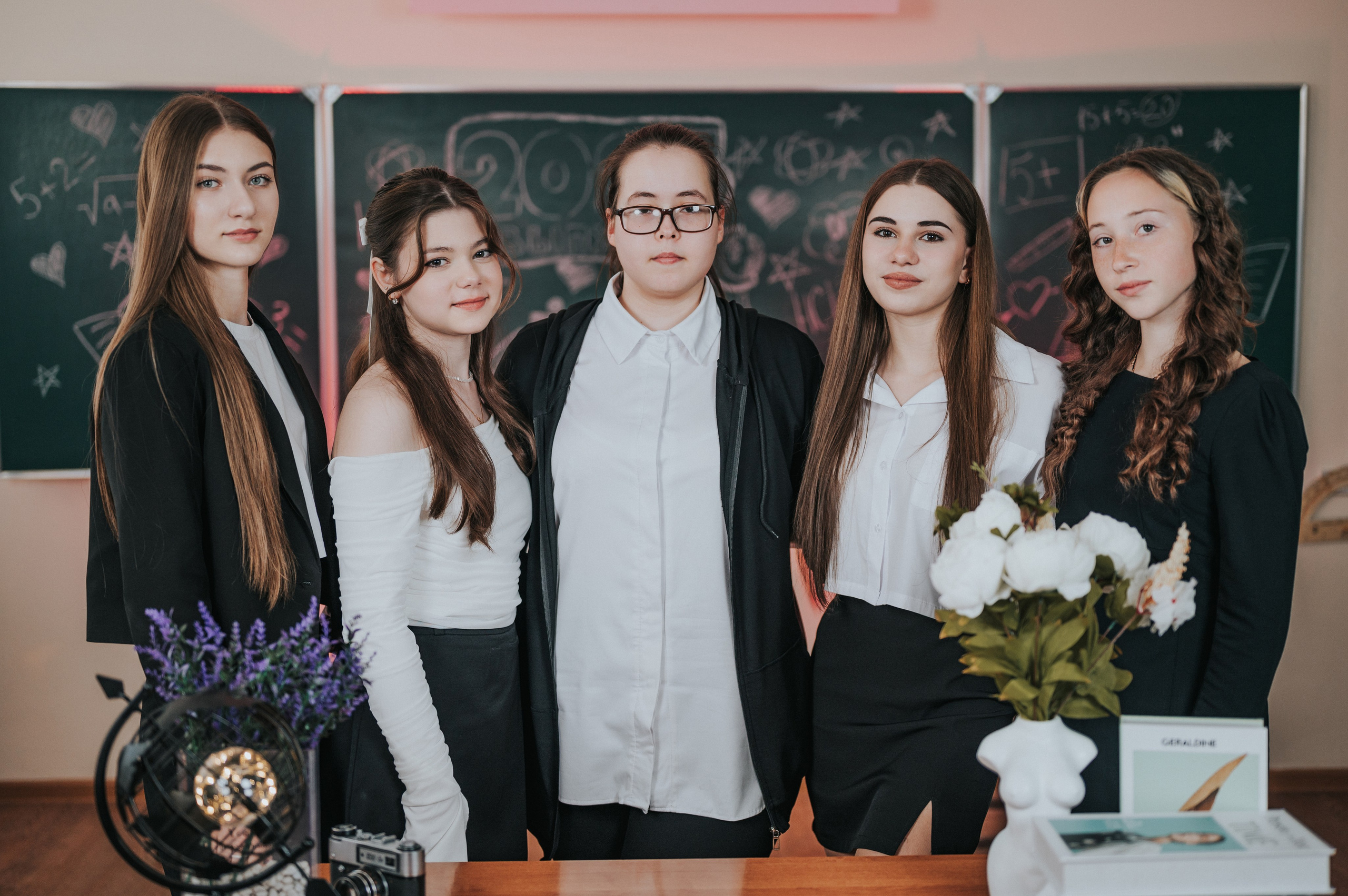 В школе. Выпускные альбомы и Школьный фотограф в Алексеевке, Бирюче, Красном