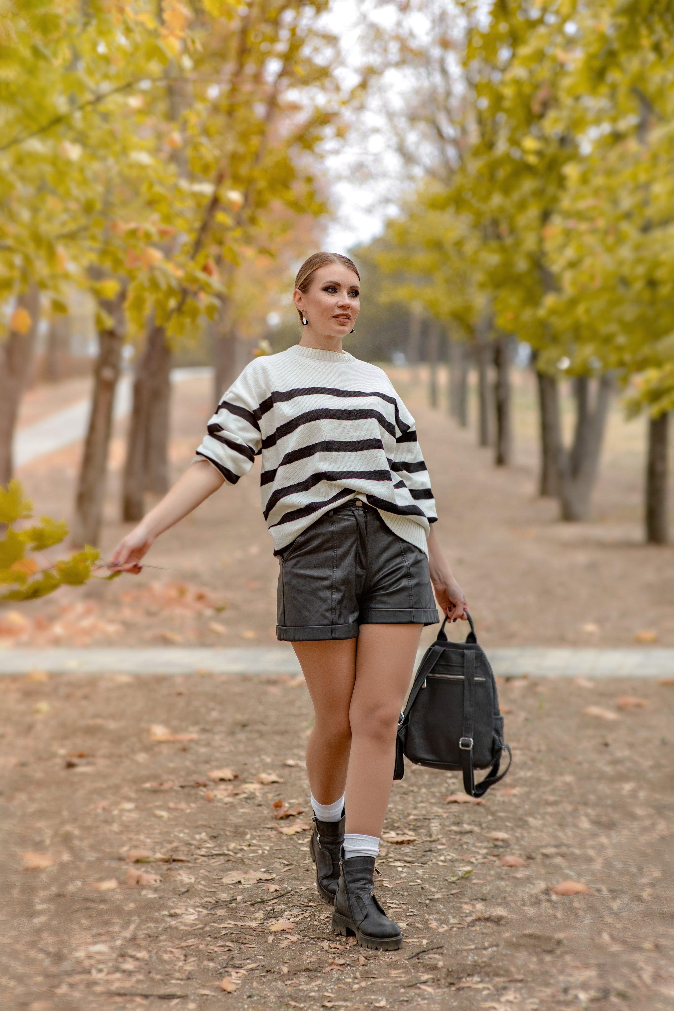 Фотосессия " Прогулка ". Фотограф-стилист Крым Прокат одежды в Крыму. Фотосессии в Крыму