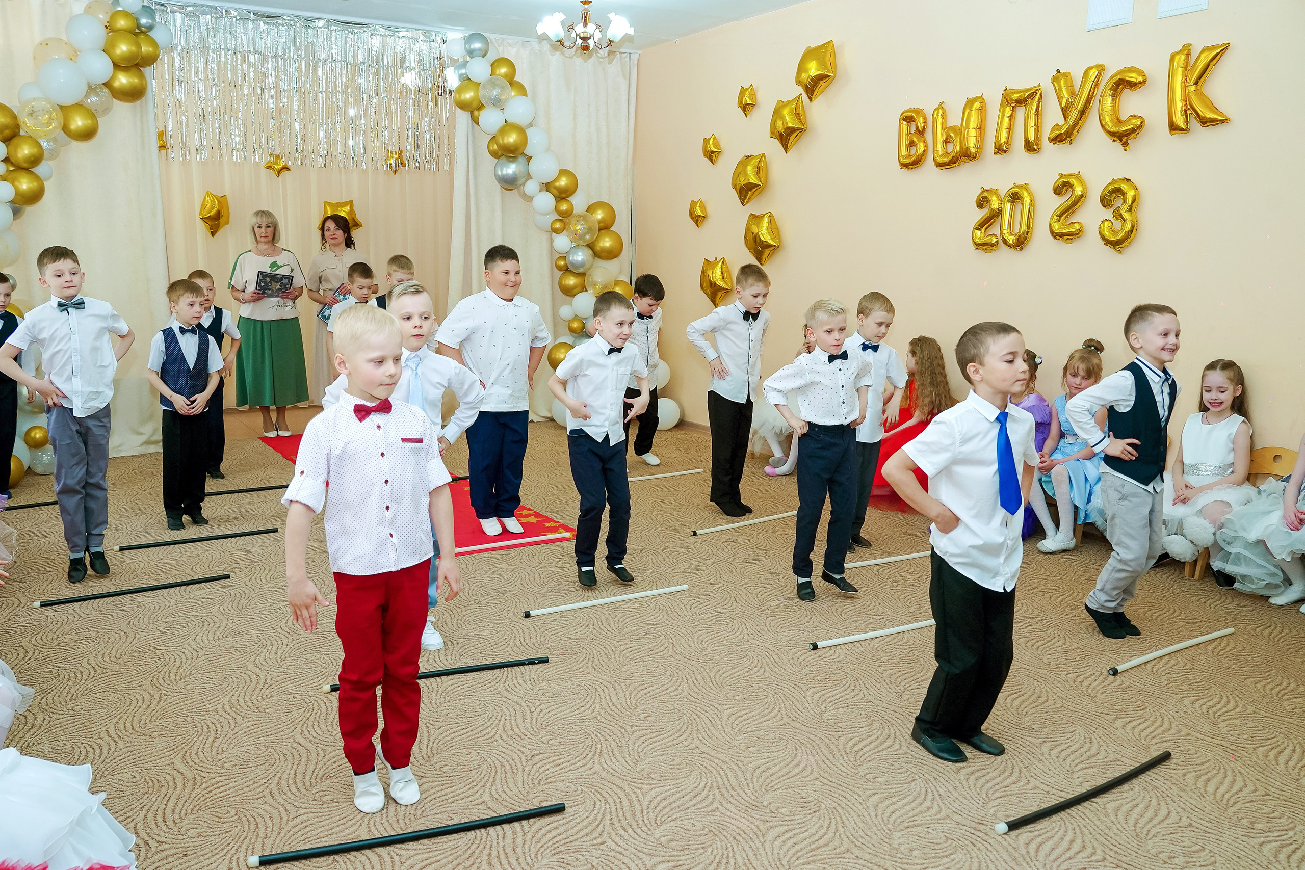 Фотосъемка видеосъёмка фотограф видеооператор новогодних утренников  в. Фотограф, видеооператор Нина Коршунова