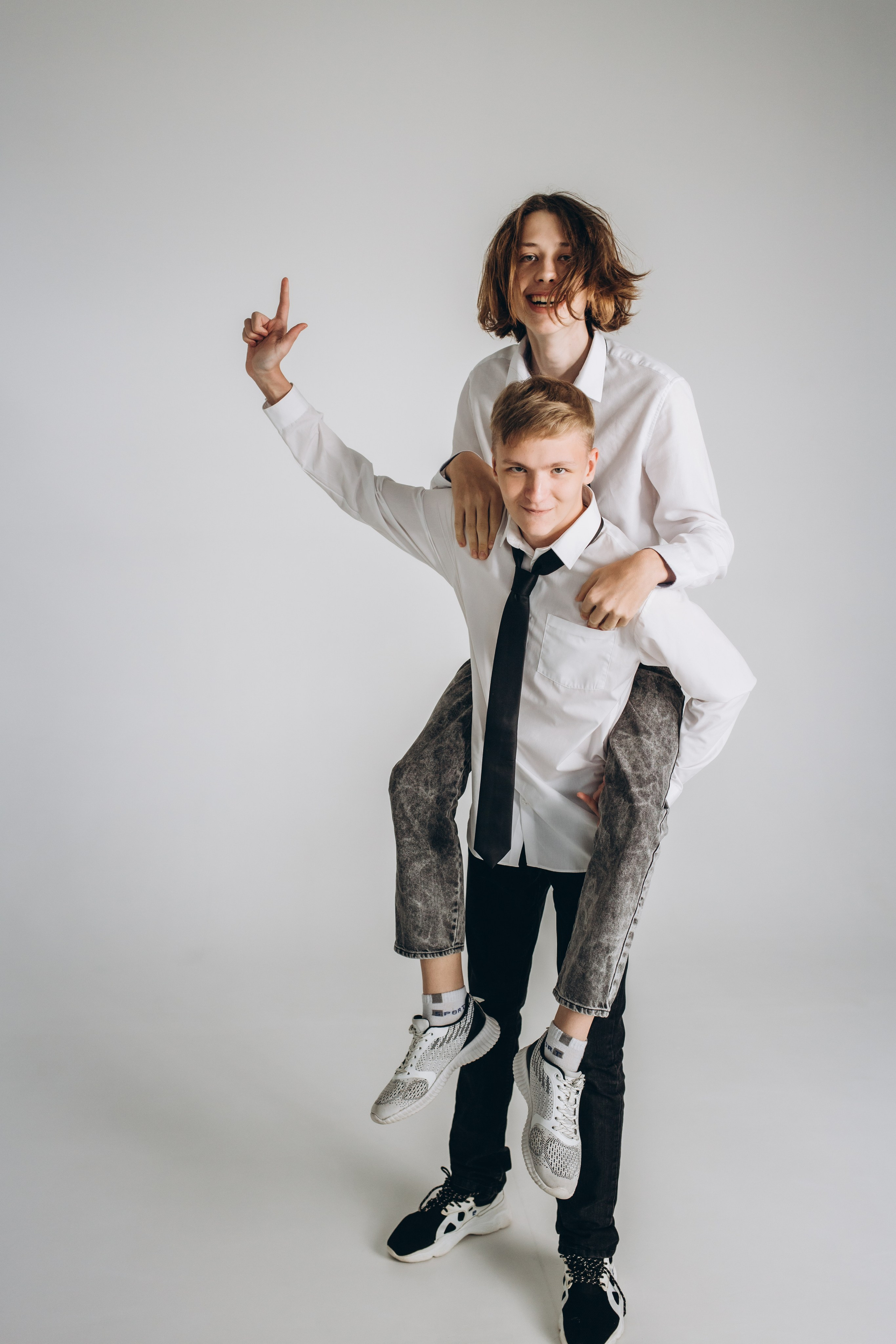 Выпускной класс в студии. Портретный и семейный фотограф в Саратове Елена Шустова