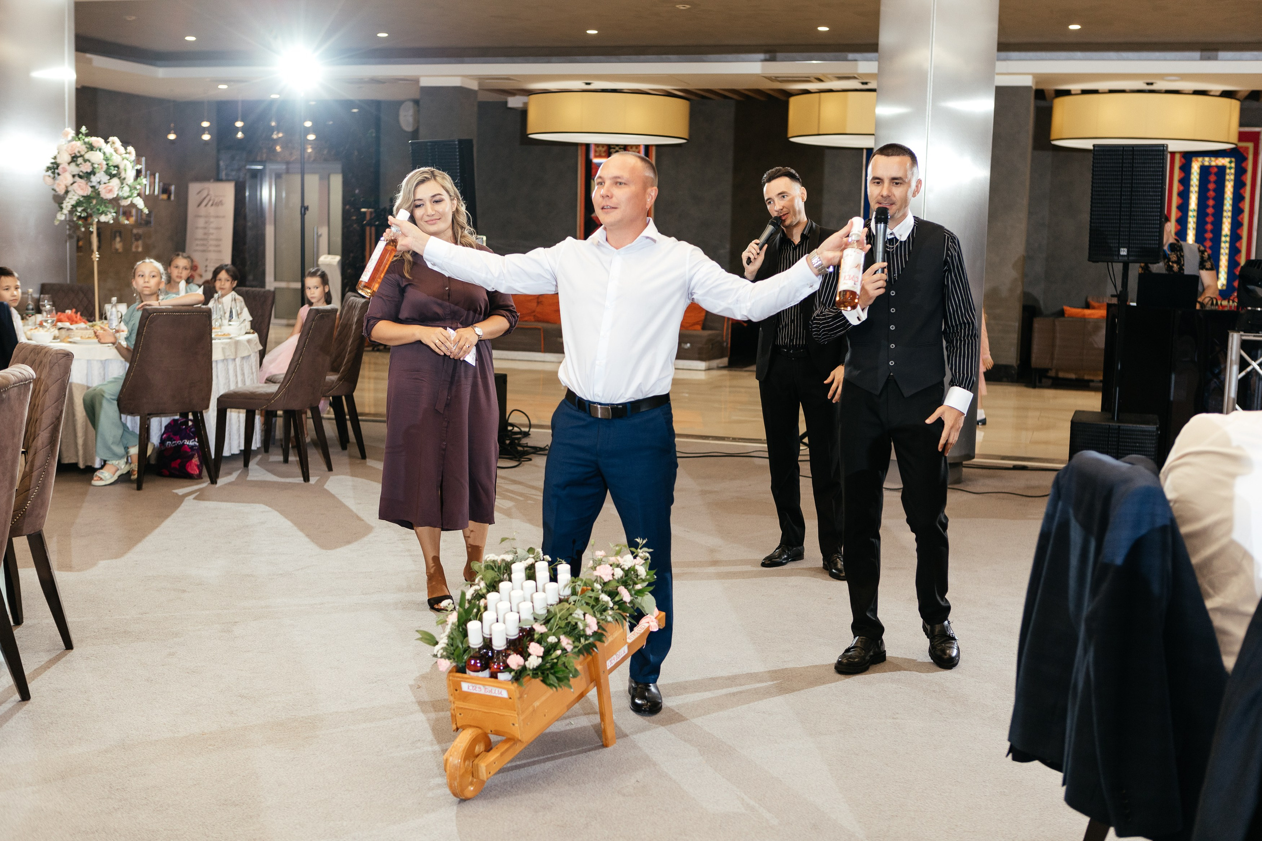 Свадебный фотограф Уфа — Руслан ГабдлисламовЖивые эмоции, красивые кадры, воспоминания на всю жизнь.Работаю по всей Республике Башкортоста. Свадебный фотограф Уфа Руслан Габдлисламов