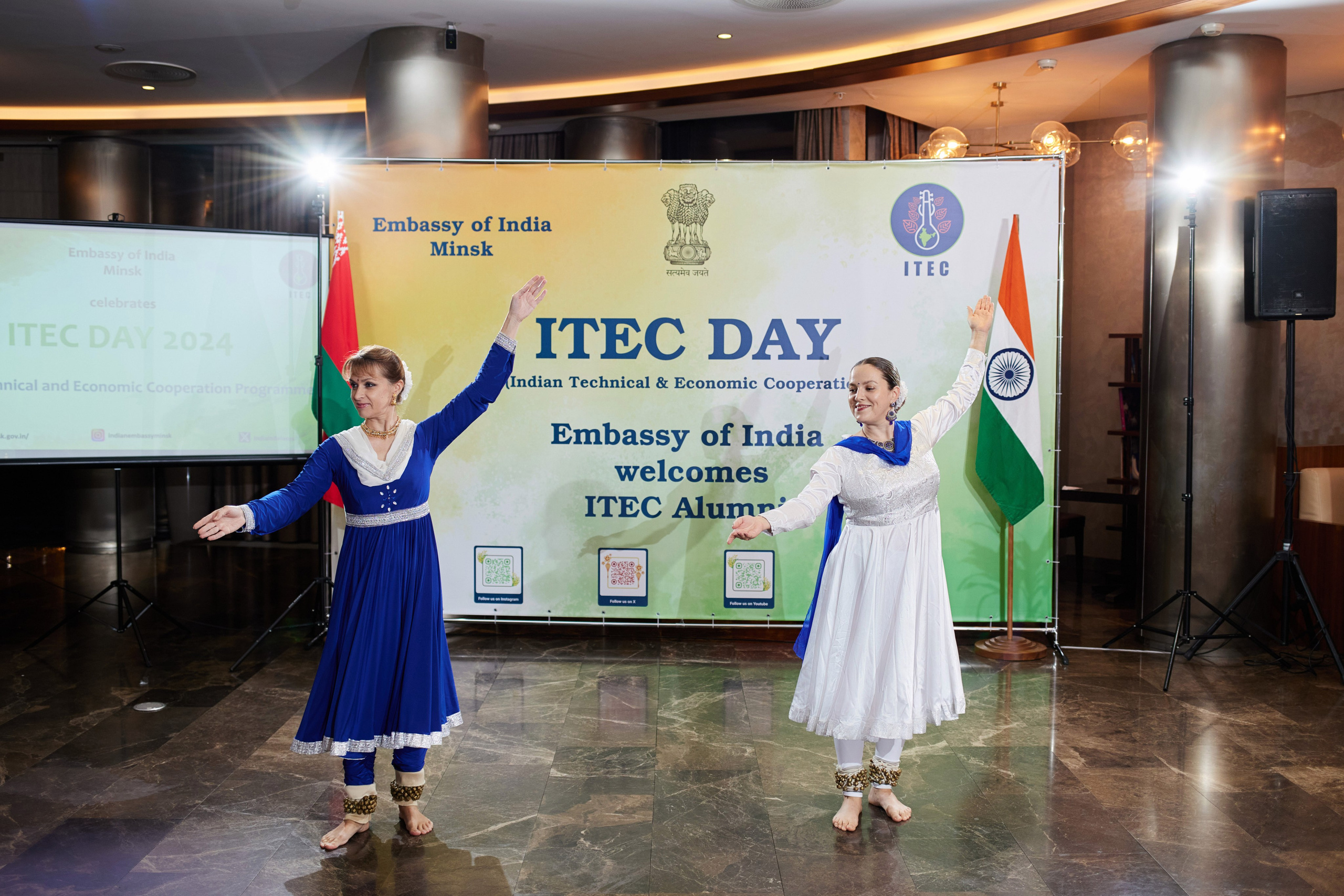 Посольство Индии. Свадебная, репортажная фотосъемка и видеосъемка в Минске. Илья и Юлия Ширмановы. Фотограф | Видеограф | Минск