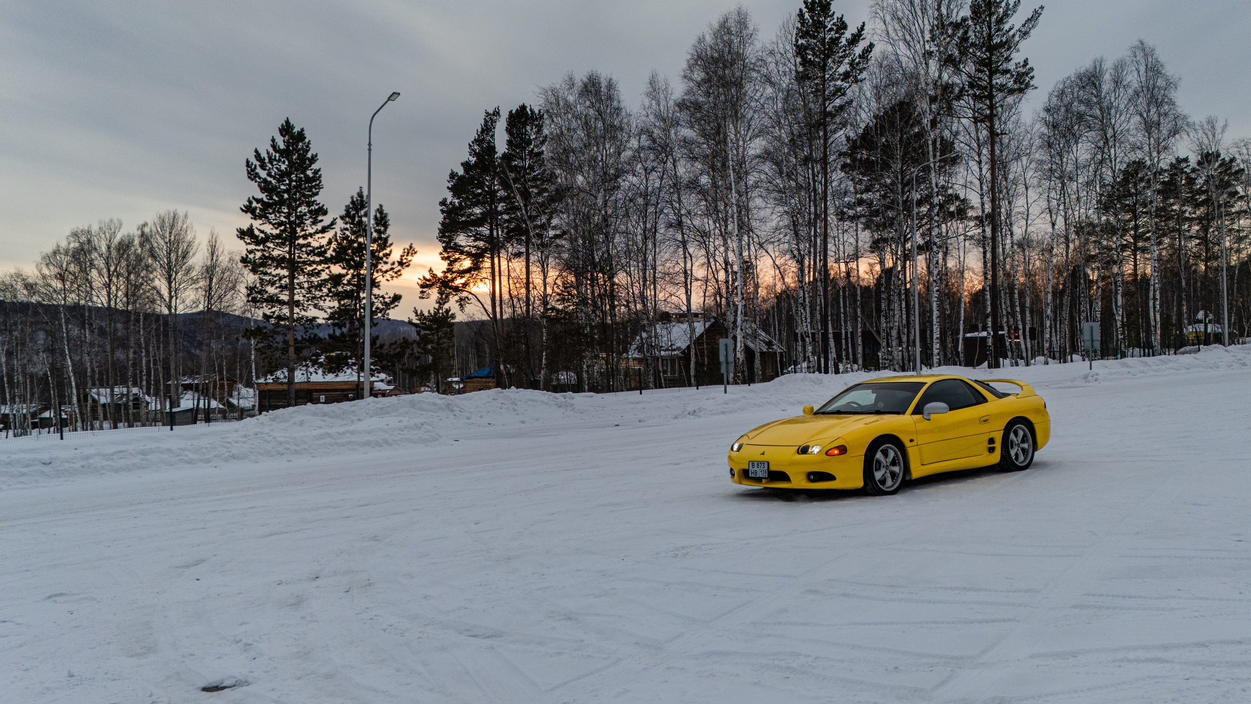 Mitsubishi GTO 25'. Фотограф, видеограф и пилот дрона на Байкале