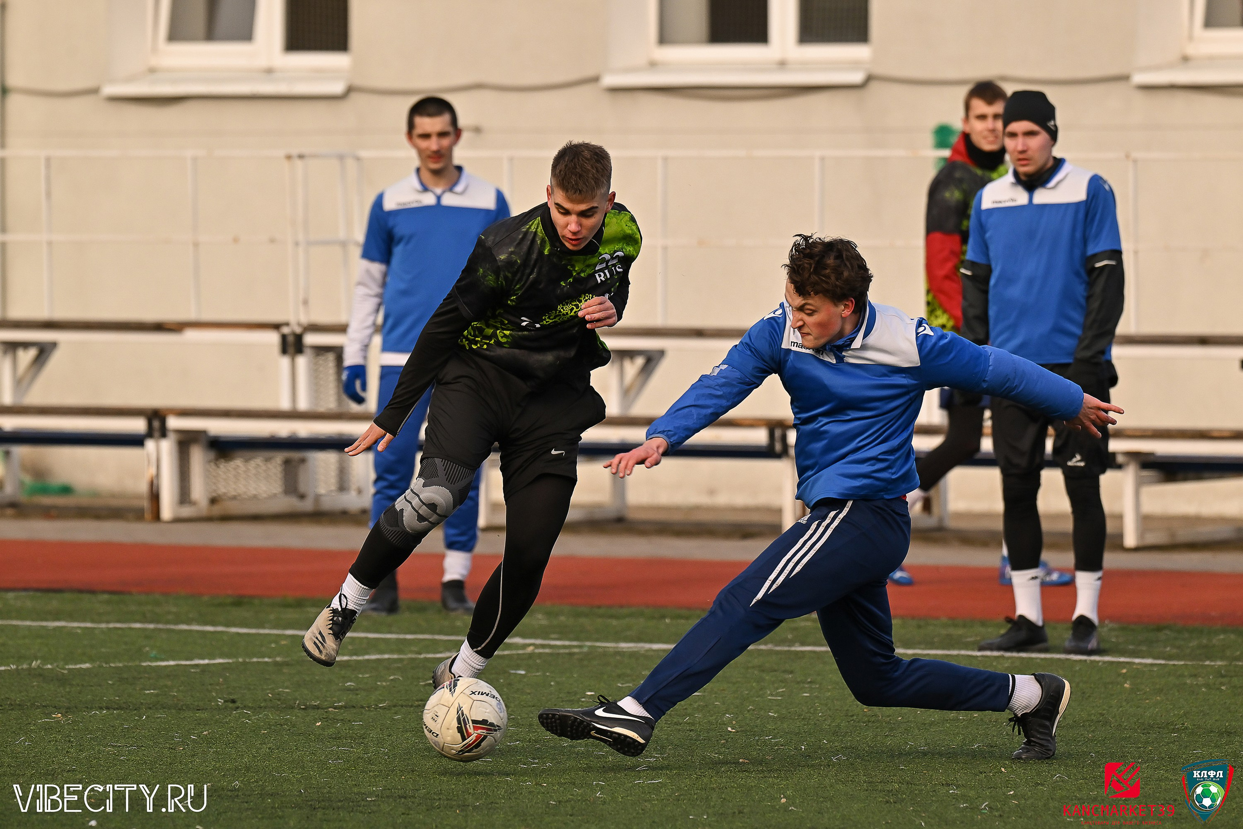 XX ЧЕМПИОНАТ КАЛИНИНГРАДСКОЙ ЛФЛ КАНЦМАРКЕТ39 сезона 2024–2025 гг. VIBECITY.RU Вайб Сити Ру Фоторепортажи Фотоотчеты Калининград