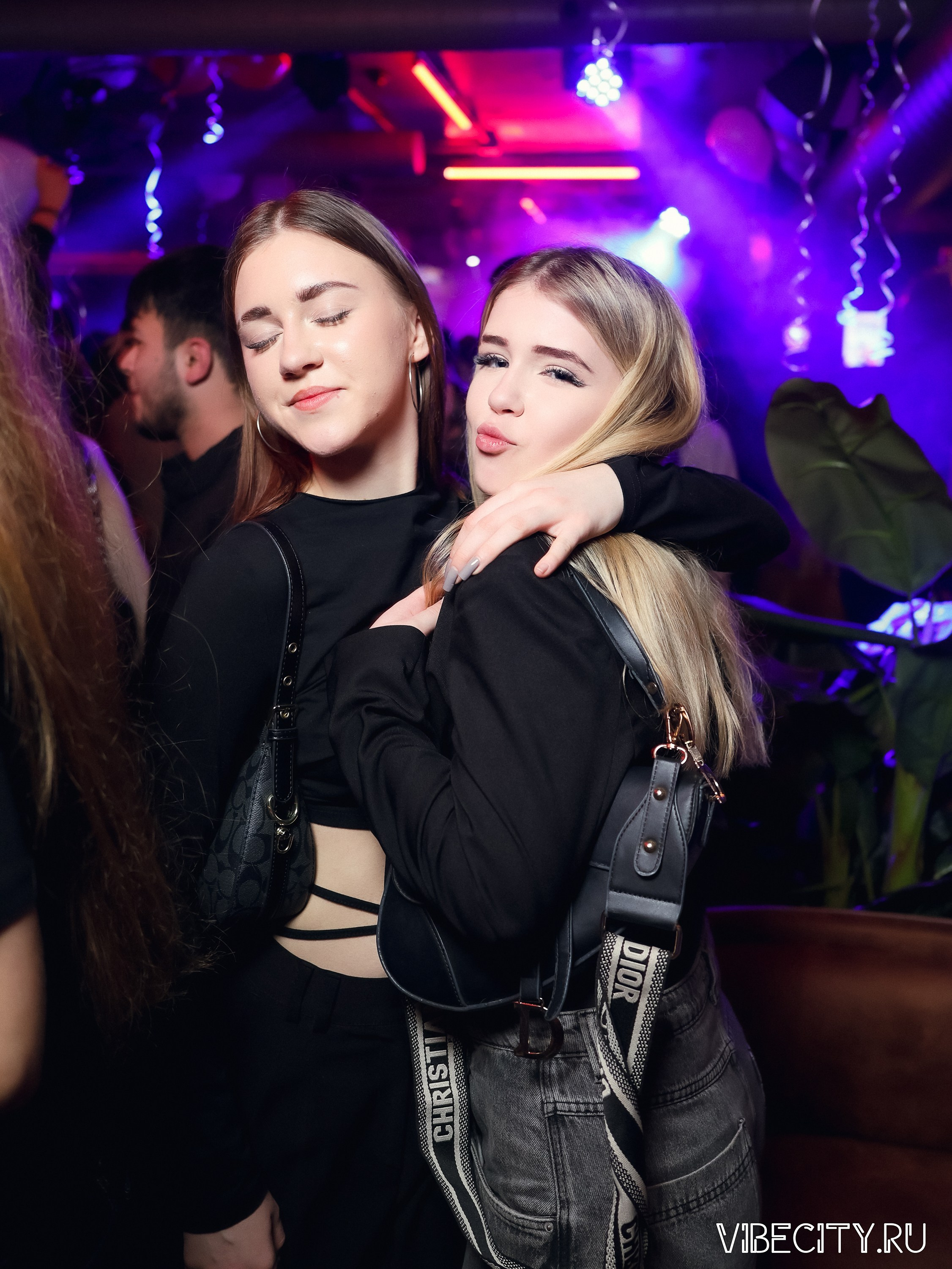 DOUBLE U. VIBECITY.RU Вайб Сити Ру Фоторепортажи Фотоотчеты Калининград