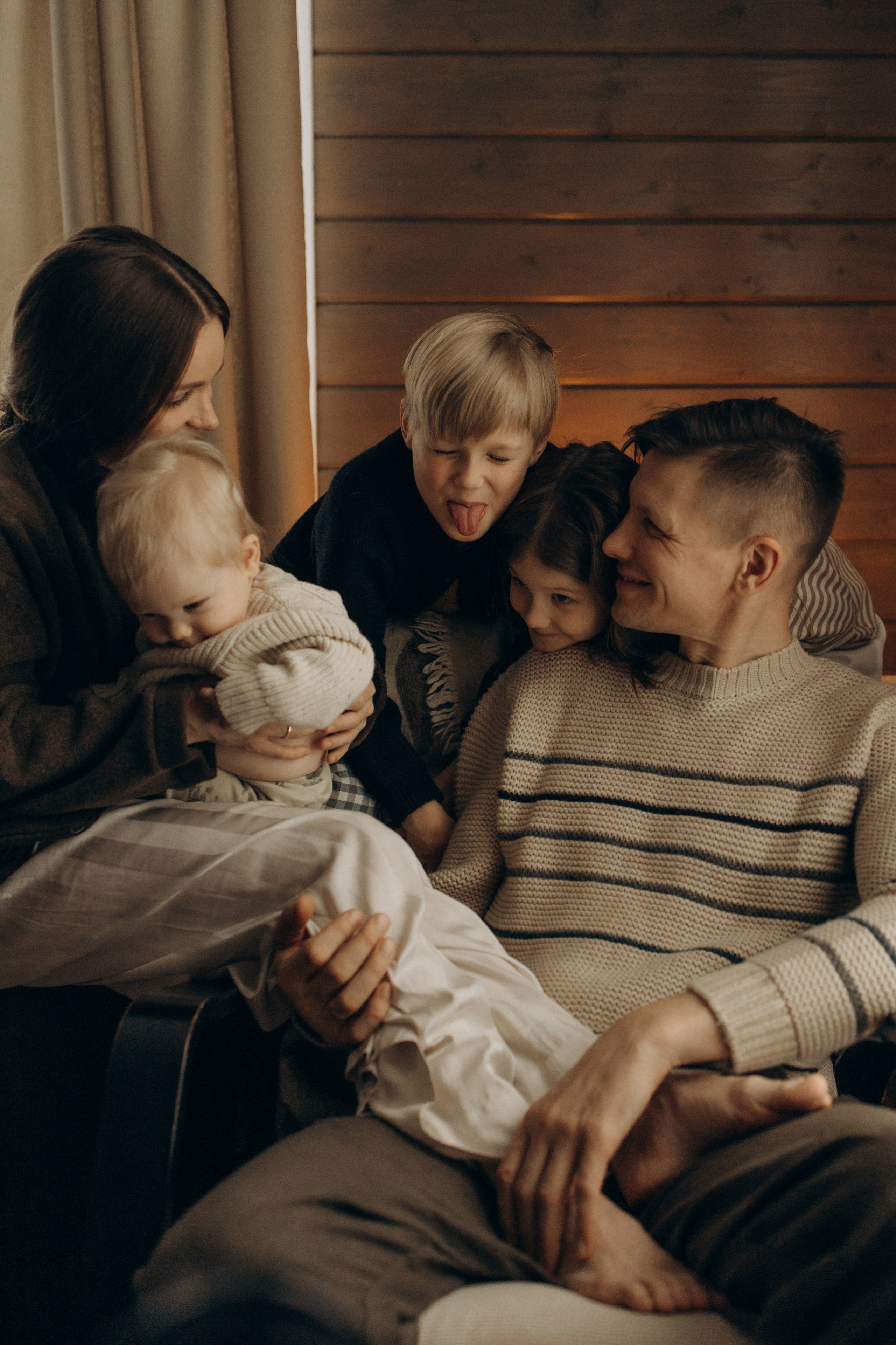 Уютным зимним вечером. Семейный фотограф в Москве Валерия Карпова