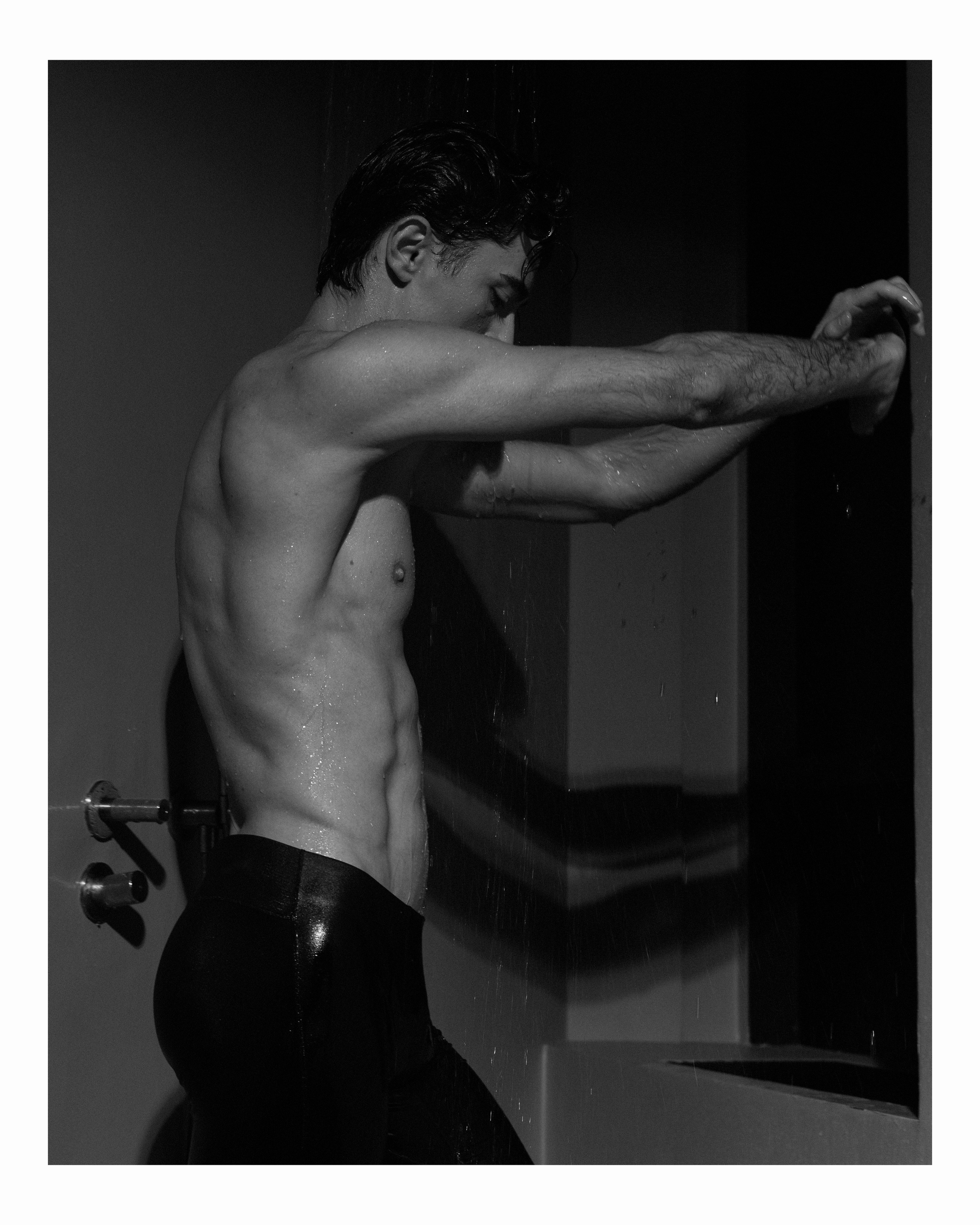 Парни. Ник Франк фотограф и преподаватель по позированию