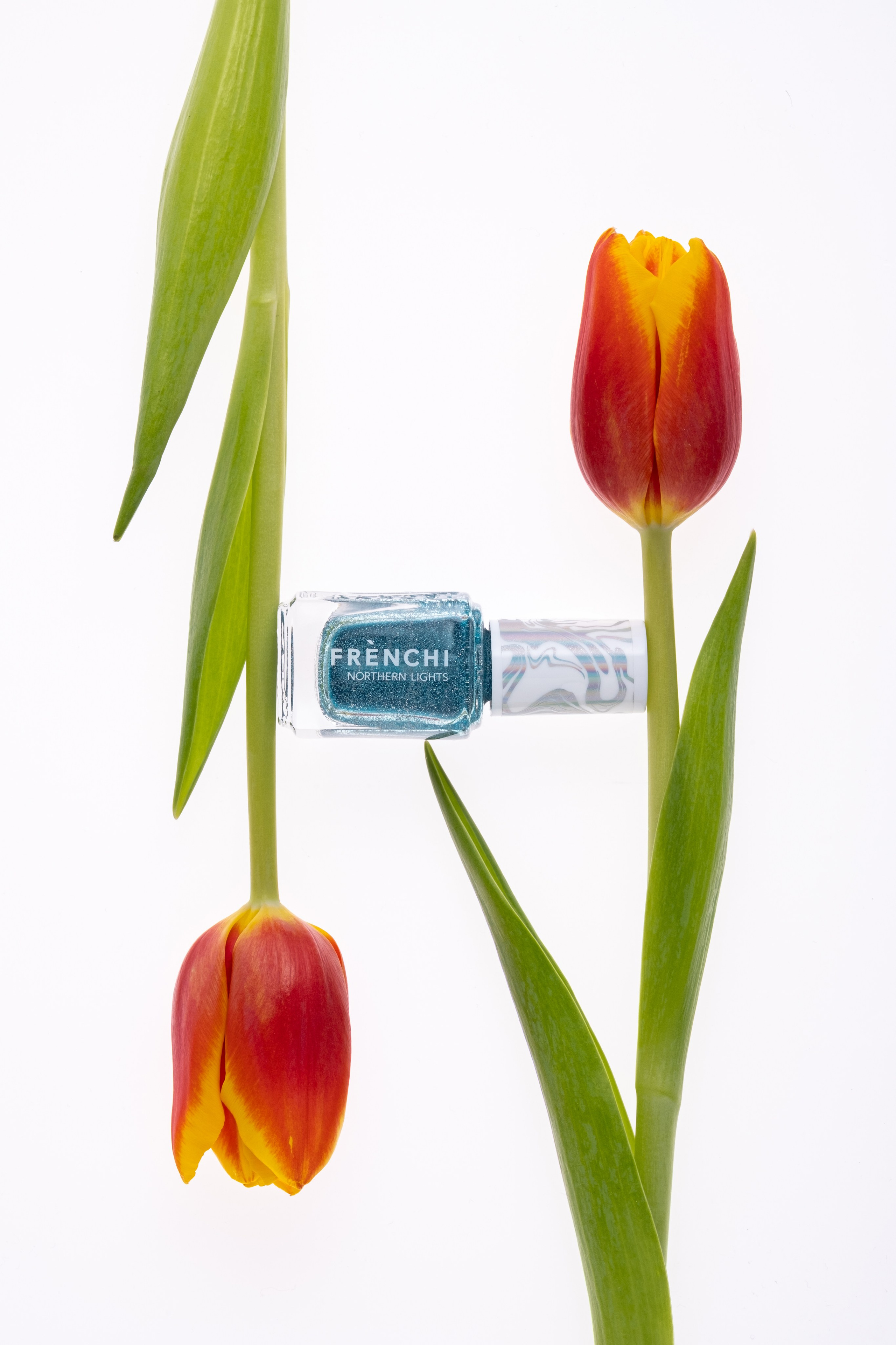 Рекламная съемка лаков Frenchi. Предметный и интерьерный фотограф Василий Блинов