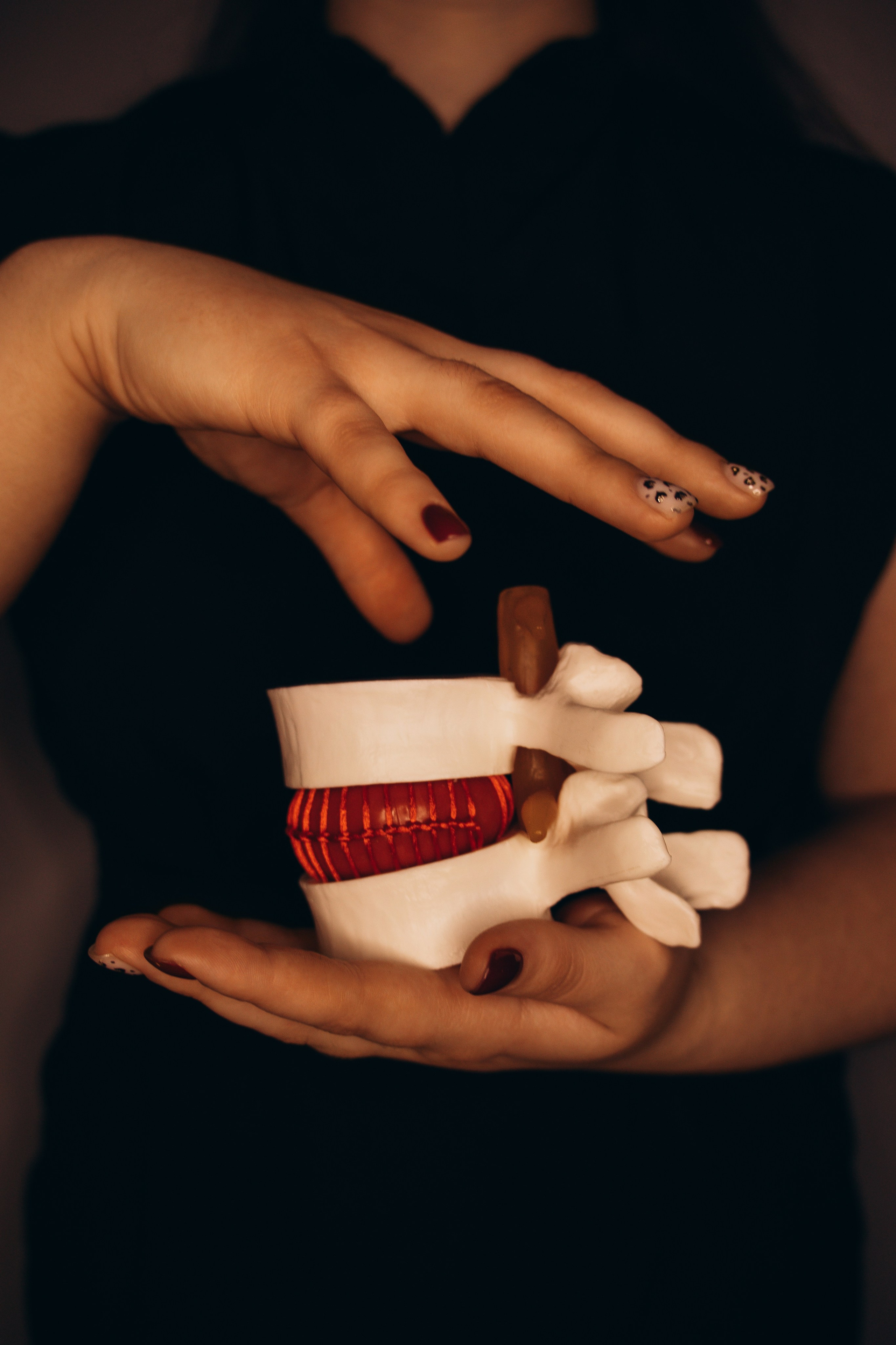 Массажист и его наглядное пособие