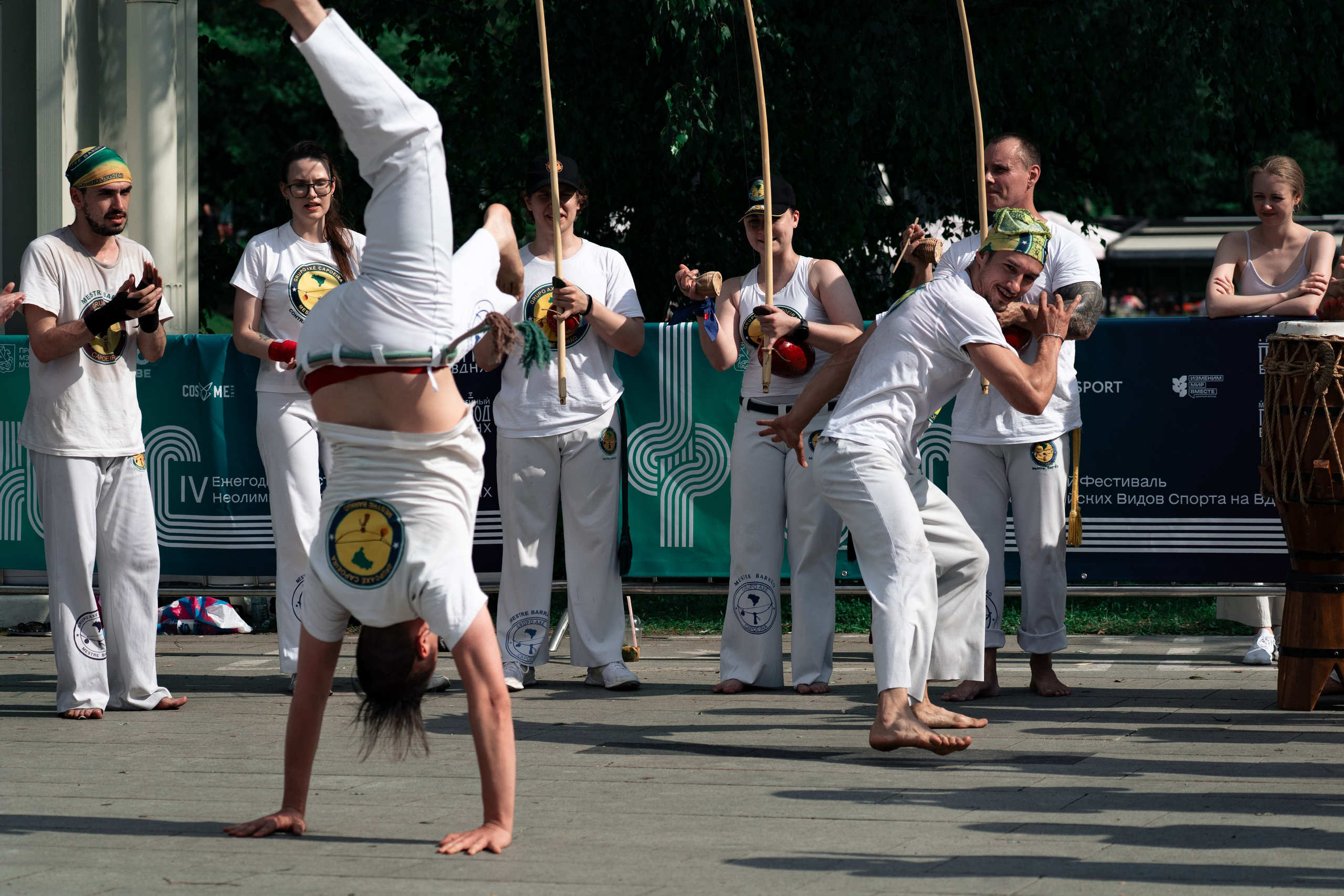 Открытый класс AXE Capoeira на фестивале неолимписких видов спорта на ВДНХ 2025 г:. Фотограф в Москве Ткаченко Владимир