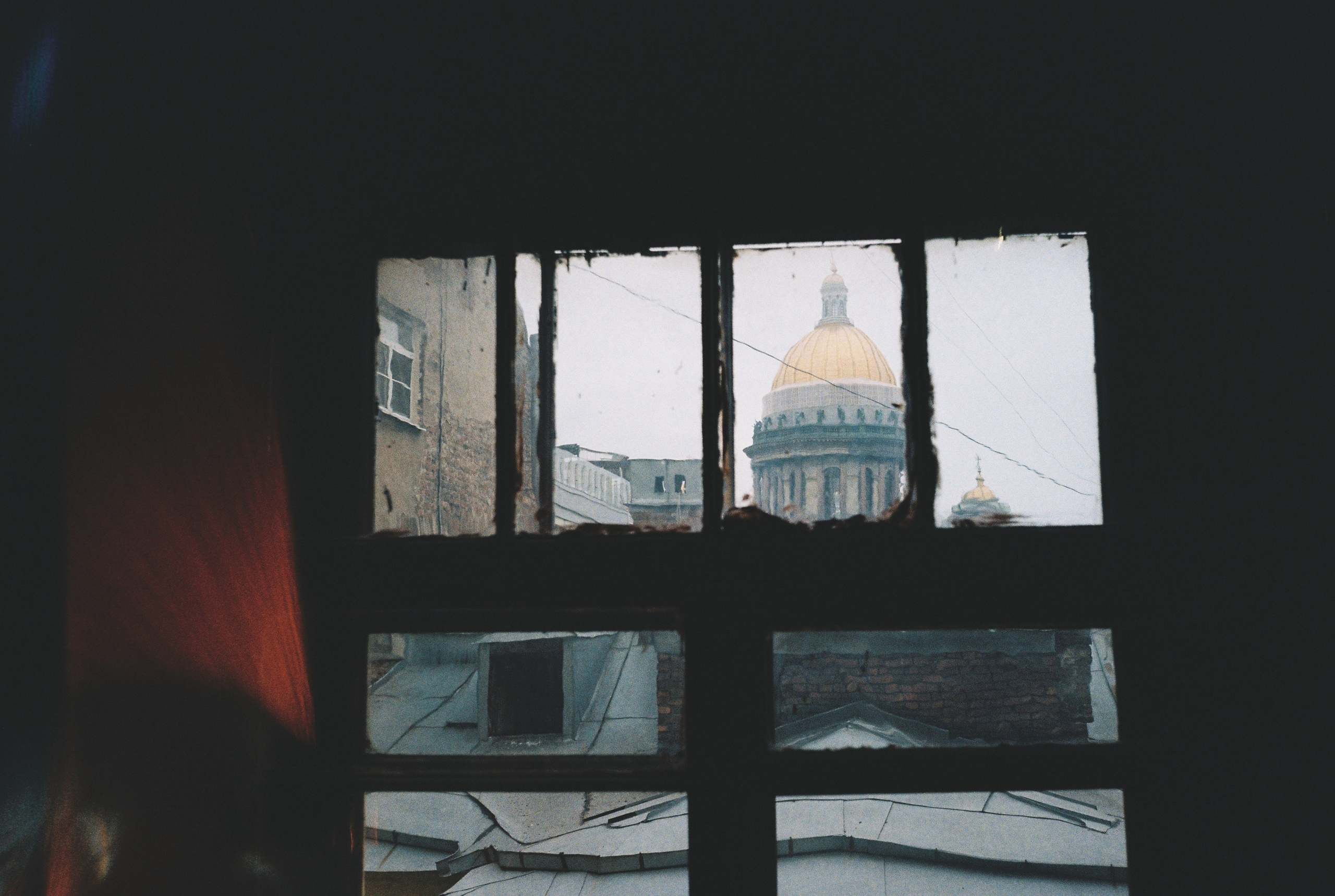 Фотографии цветные. Свадебный и семейный пленочный фотограф в Петербурге Истомина Ирина