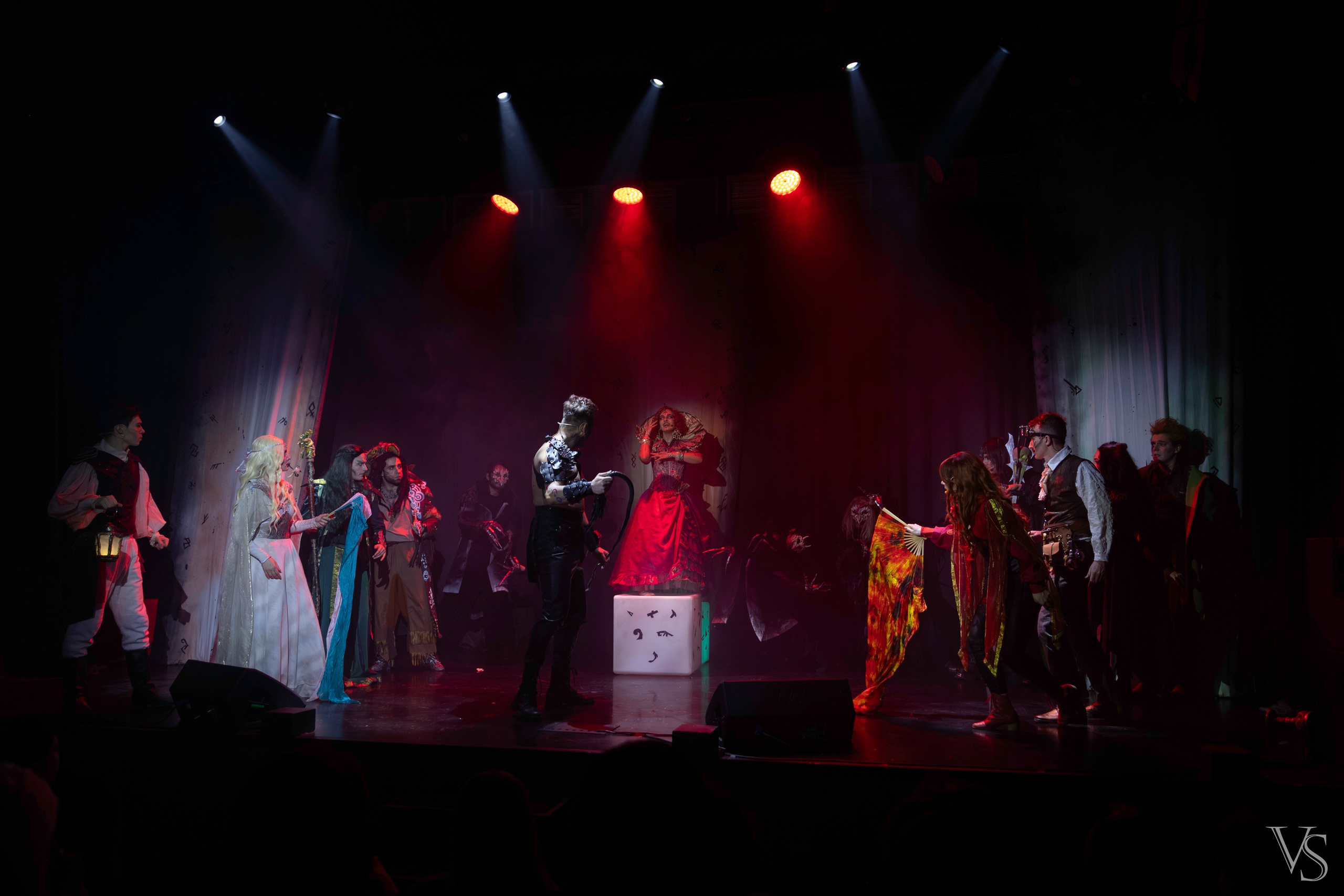 Книга стихий 25.01. Фотограф Виктор Степанов