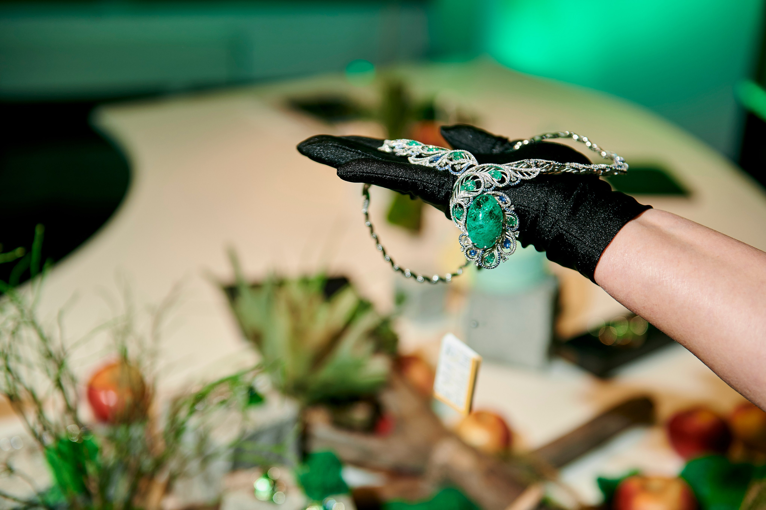 Ювелирный дом Ринго «Драгоценная история Урала». Фотограф Постольник Дарья