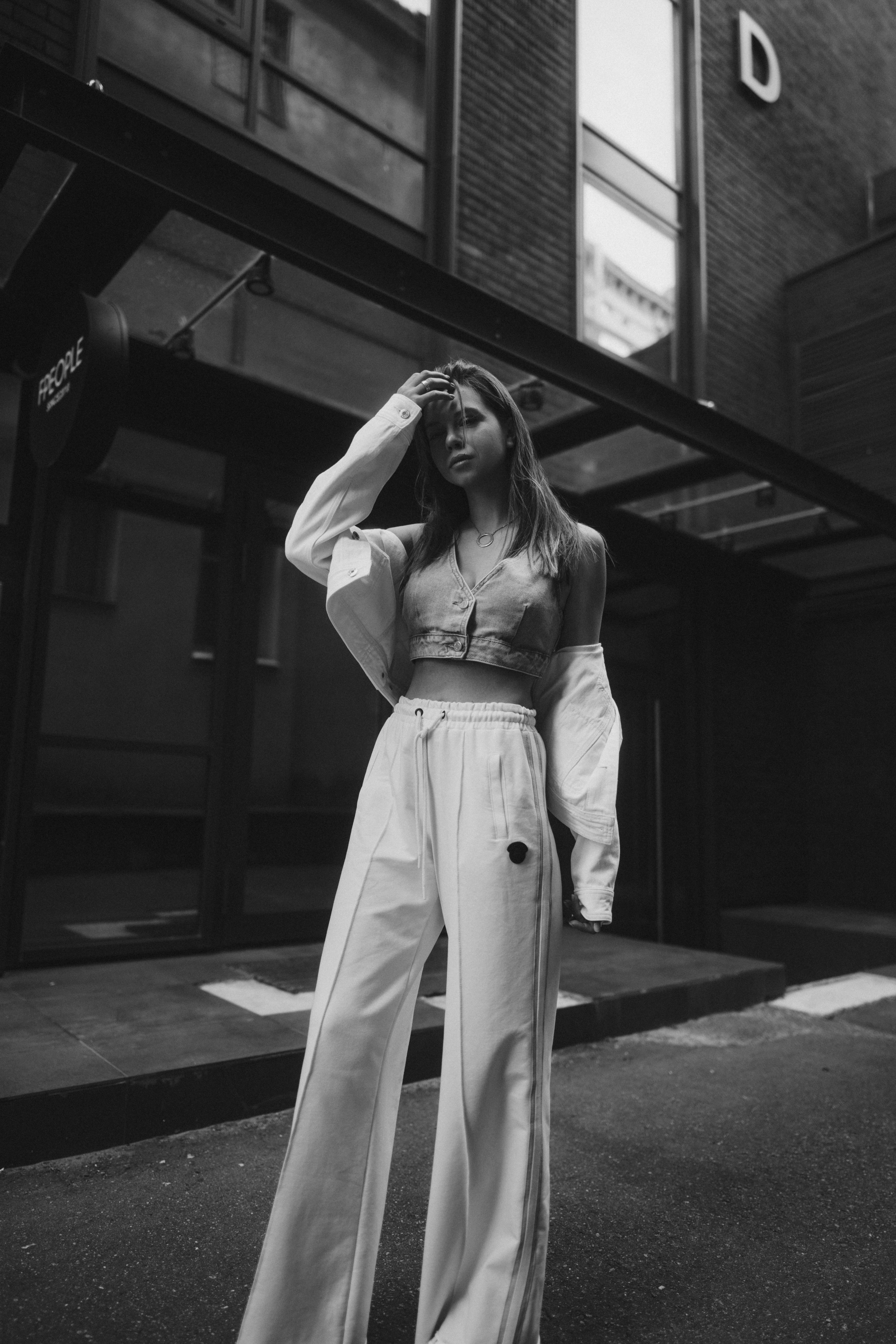 Женская уличная фотосессия в Москве