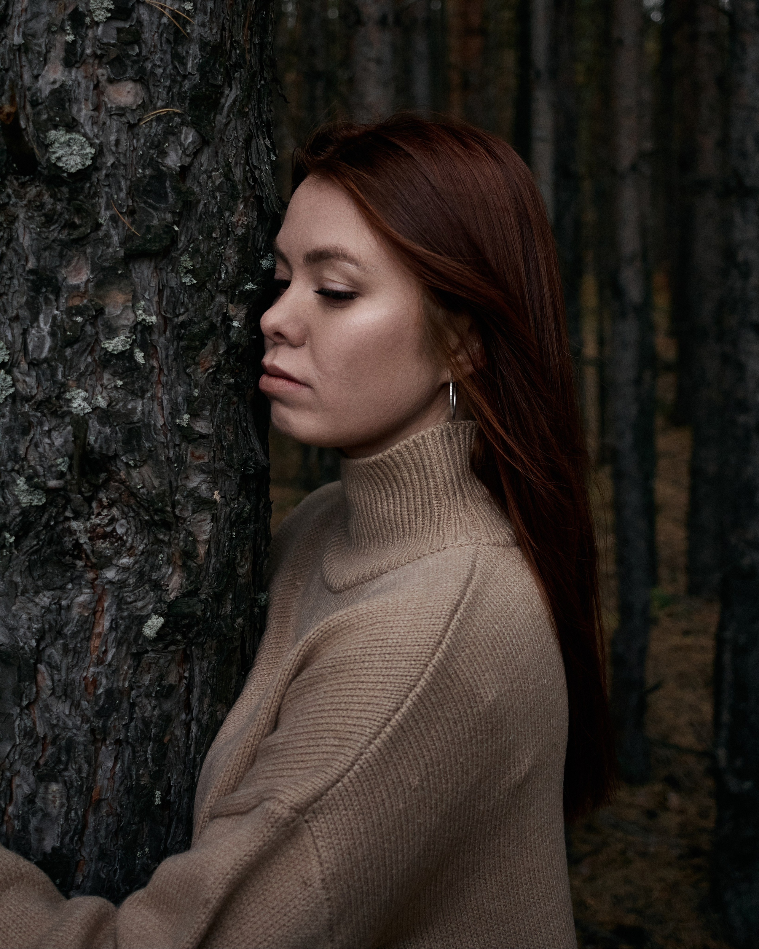 Полина и осенний лес. Фотограф из Первоуральска Роман Заиченко