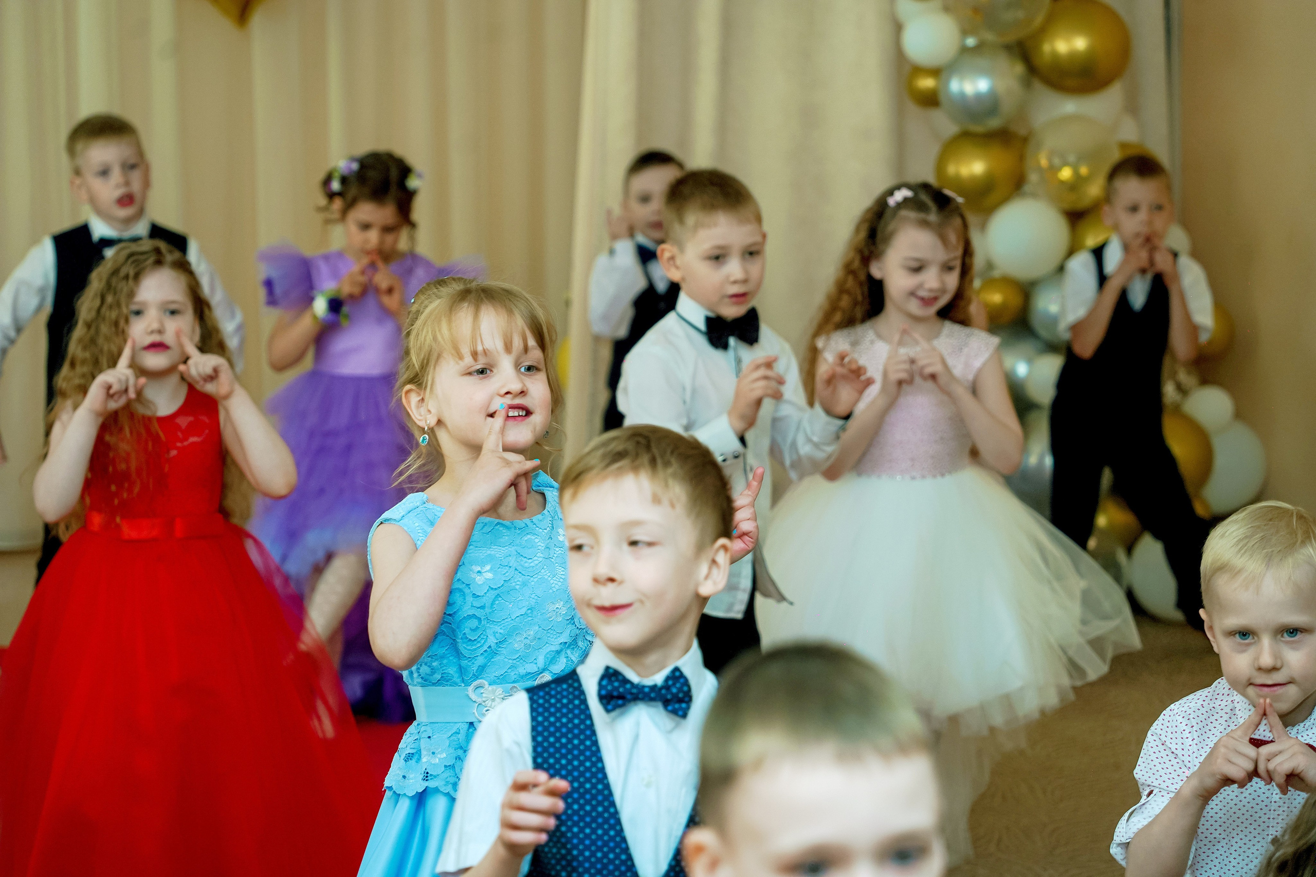 Фотосъемка видеосъёмка фотограф видеооператор новогодних утренников  в. Фотограф, видеооператор Нина Коршунова
