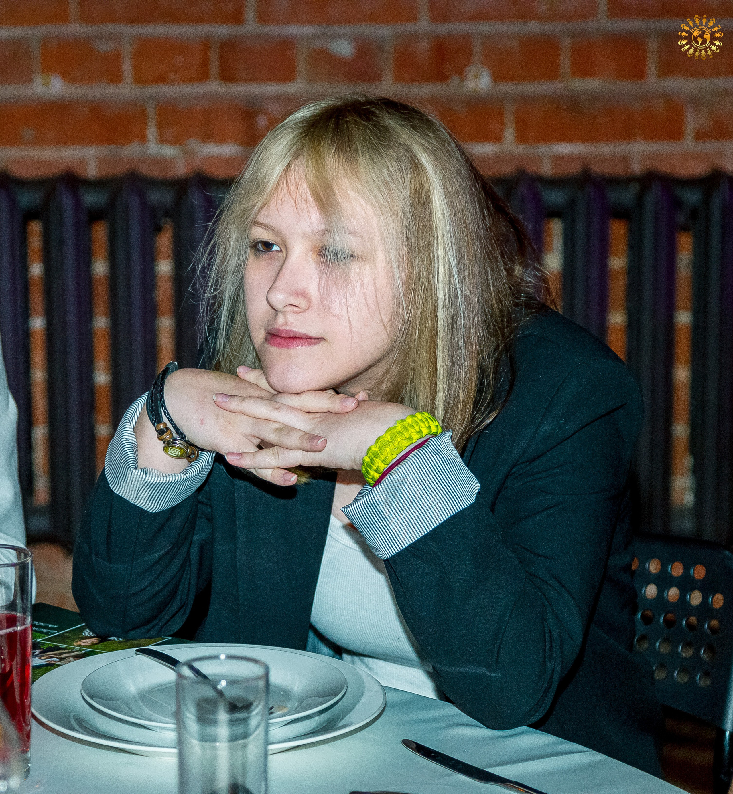 Выпускной 2023 (Школа 548; 9 Ж класс) AG Loft «Библиотека», Москва. Репортажная съемка в Москве и области. Анималистика