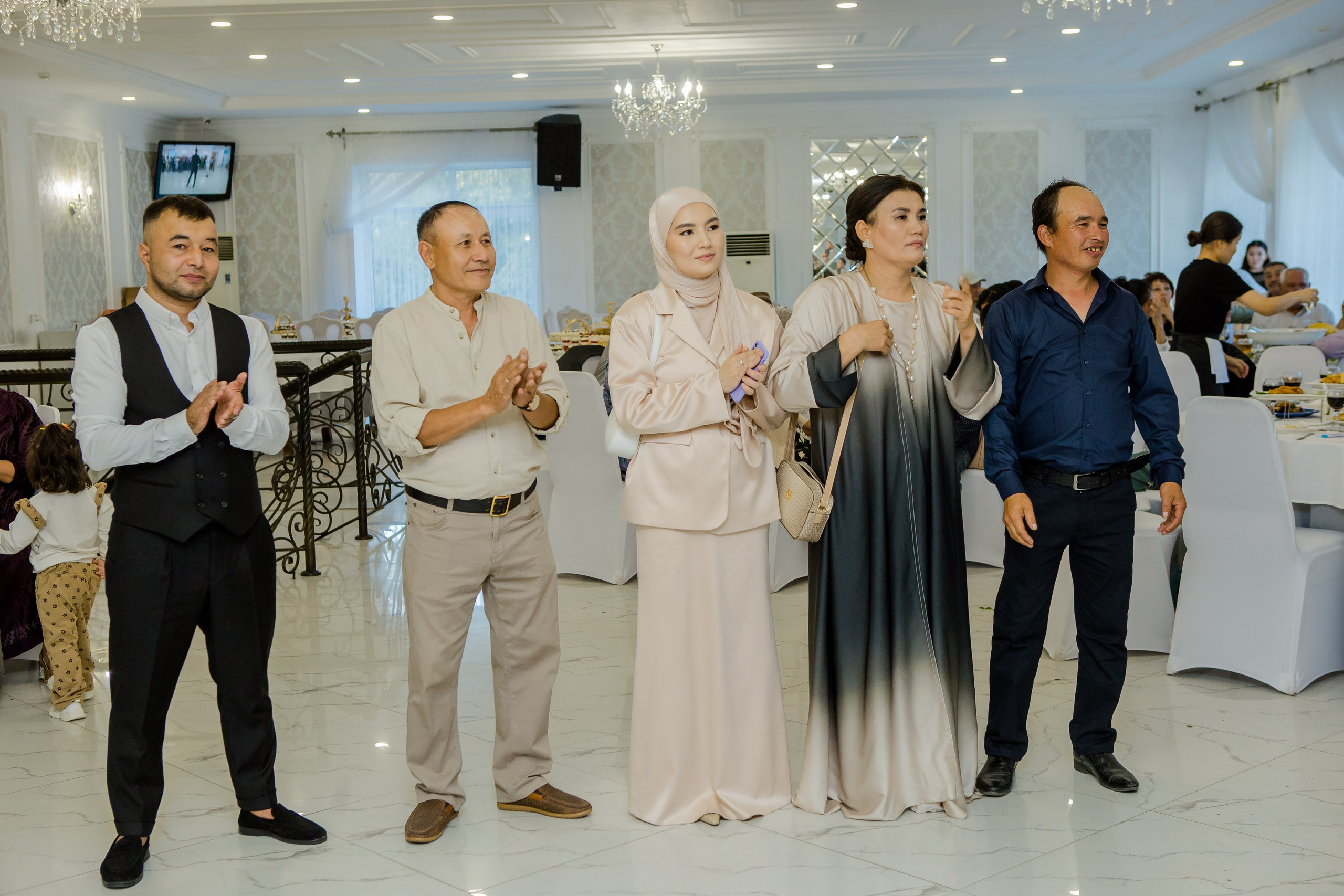 QYZ UZATU ZHADYRA. Свадебный и репортажный фотограф в Астане T.Yertay «Nomad media»