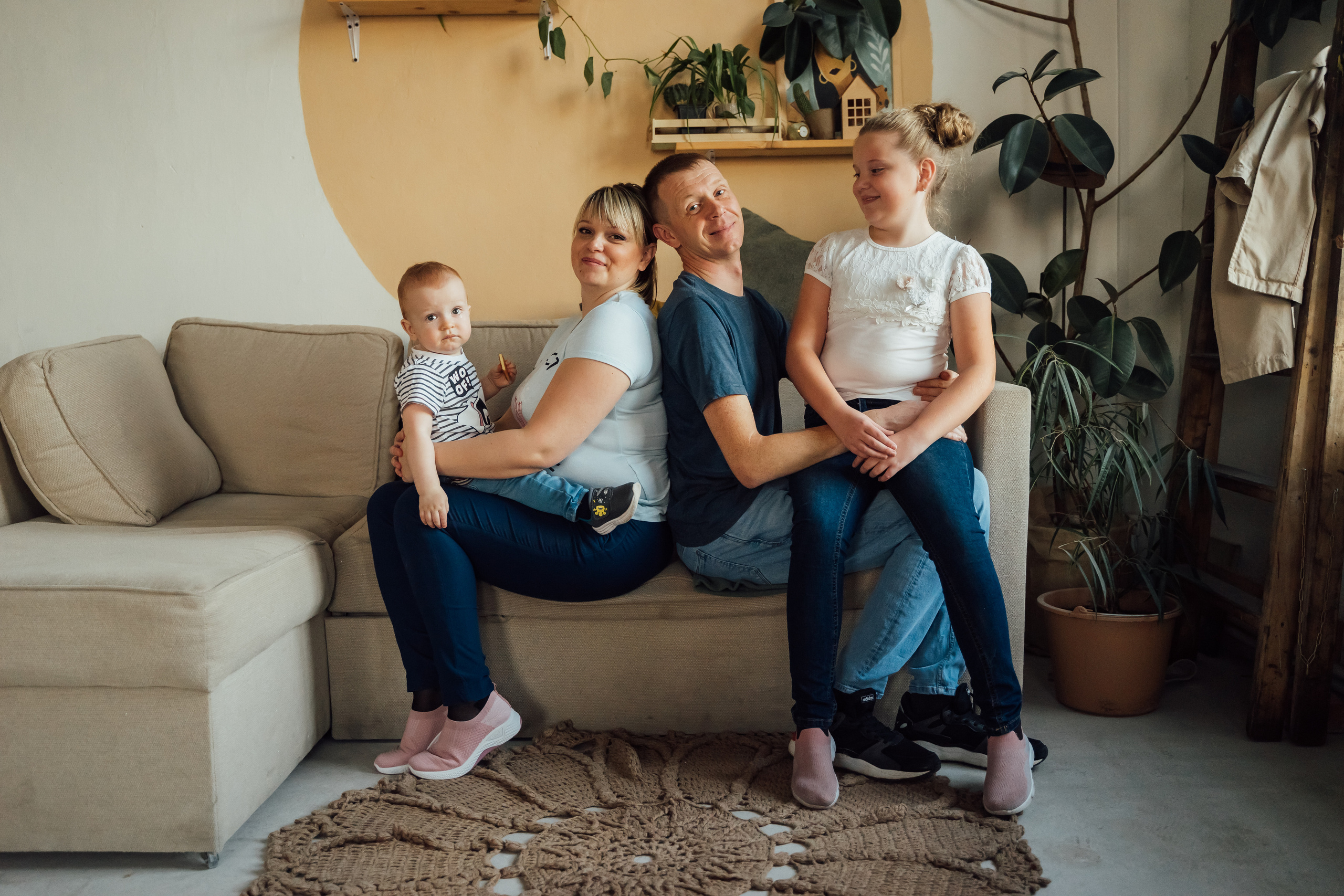 Семейная фотосессия в студии. Свадебный фотограф в Коломне, Воскресенске, Егорьевске Владимир Петров