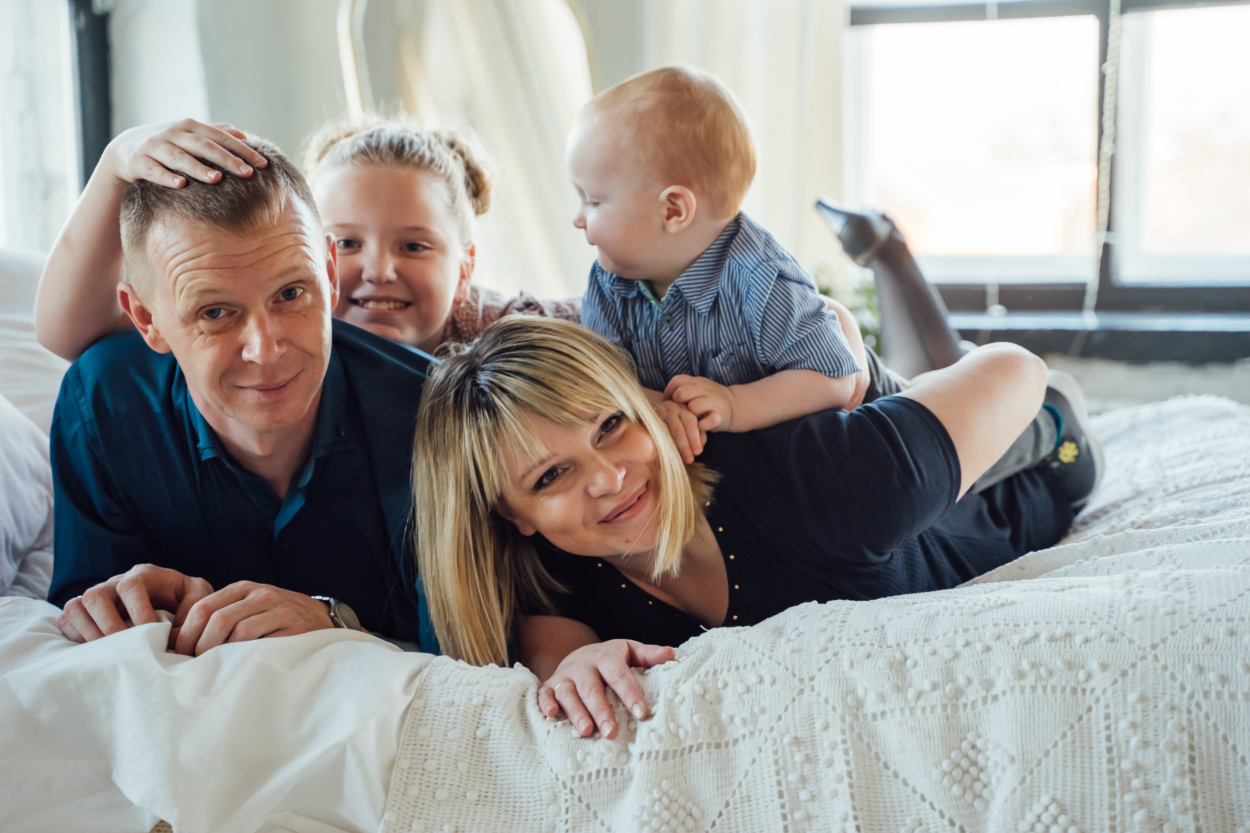 Семейная фотосессия в студии. Свадебный фотограф в Коломне, Воскресенске, Егорьевске Владимир Петров