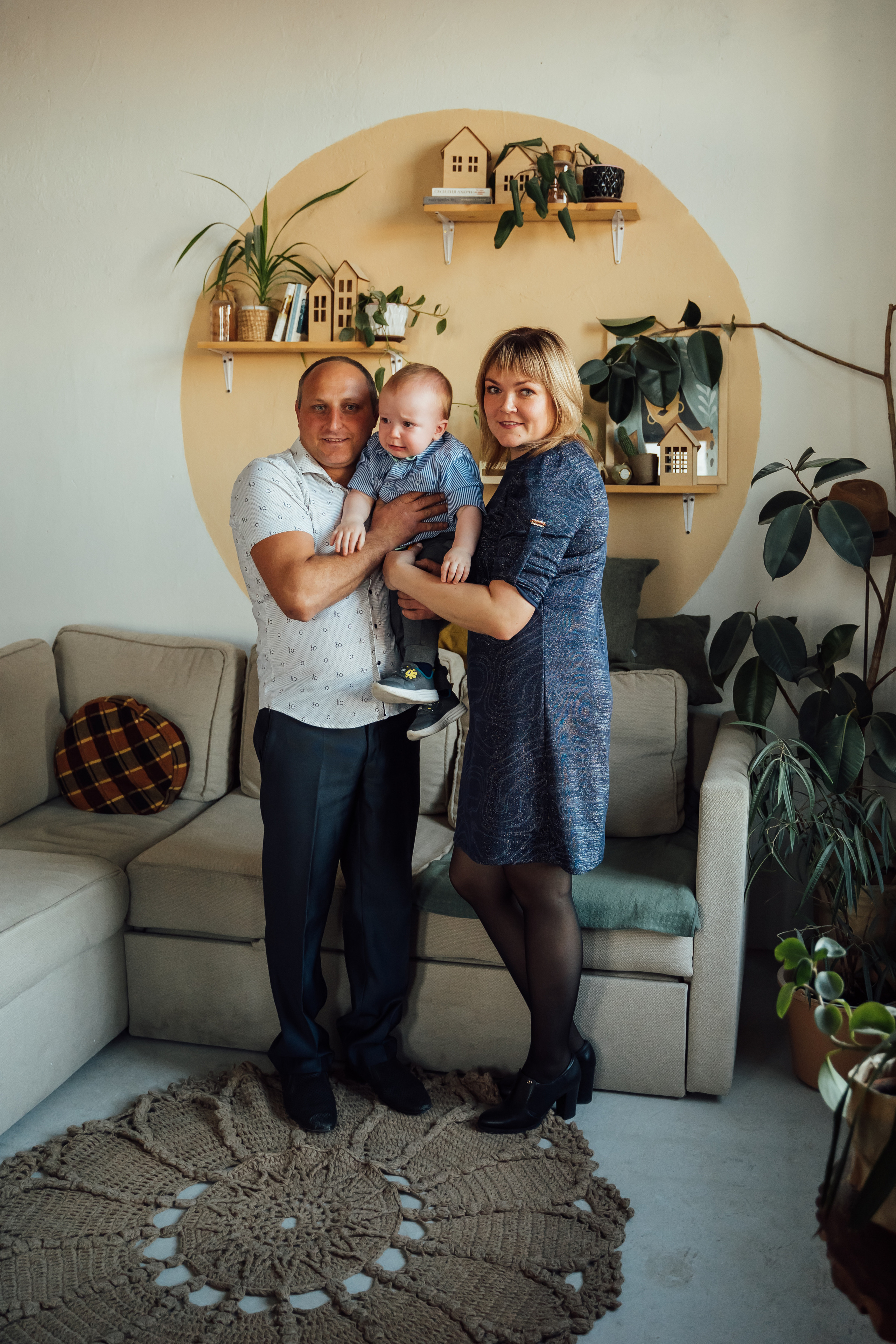 Семейная фотосессия в студии. Свадебный фотограф в Коломне, Воскресенске, Егорьевске Владимир Петров