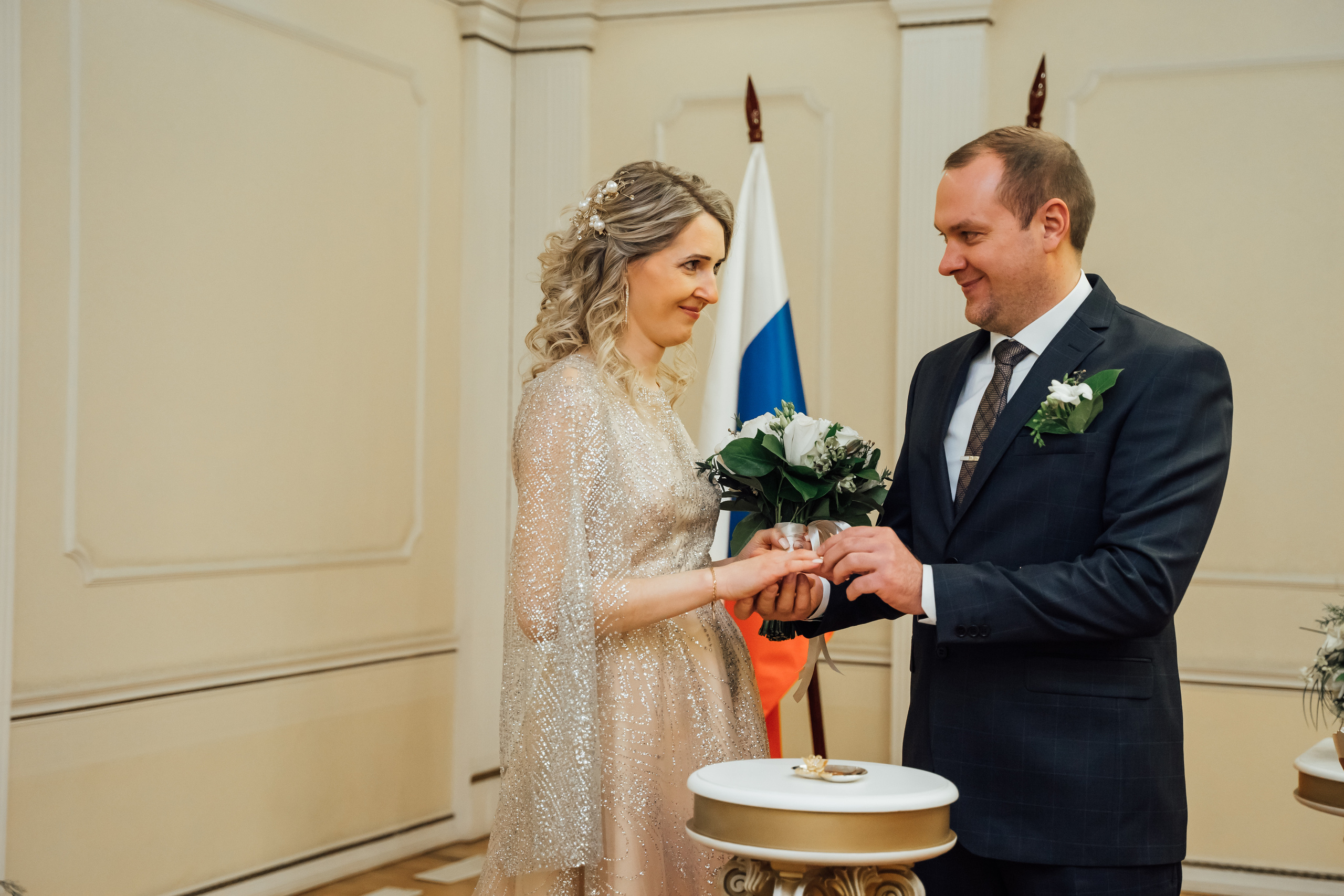 Свадебная фотосессия в студии. Свадебный фотограф в Коломне, Воскресенске, Егорьевске Владимир Петров