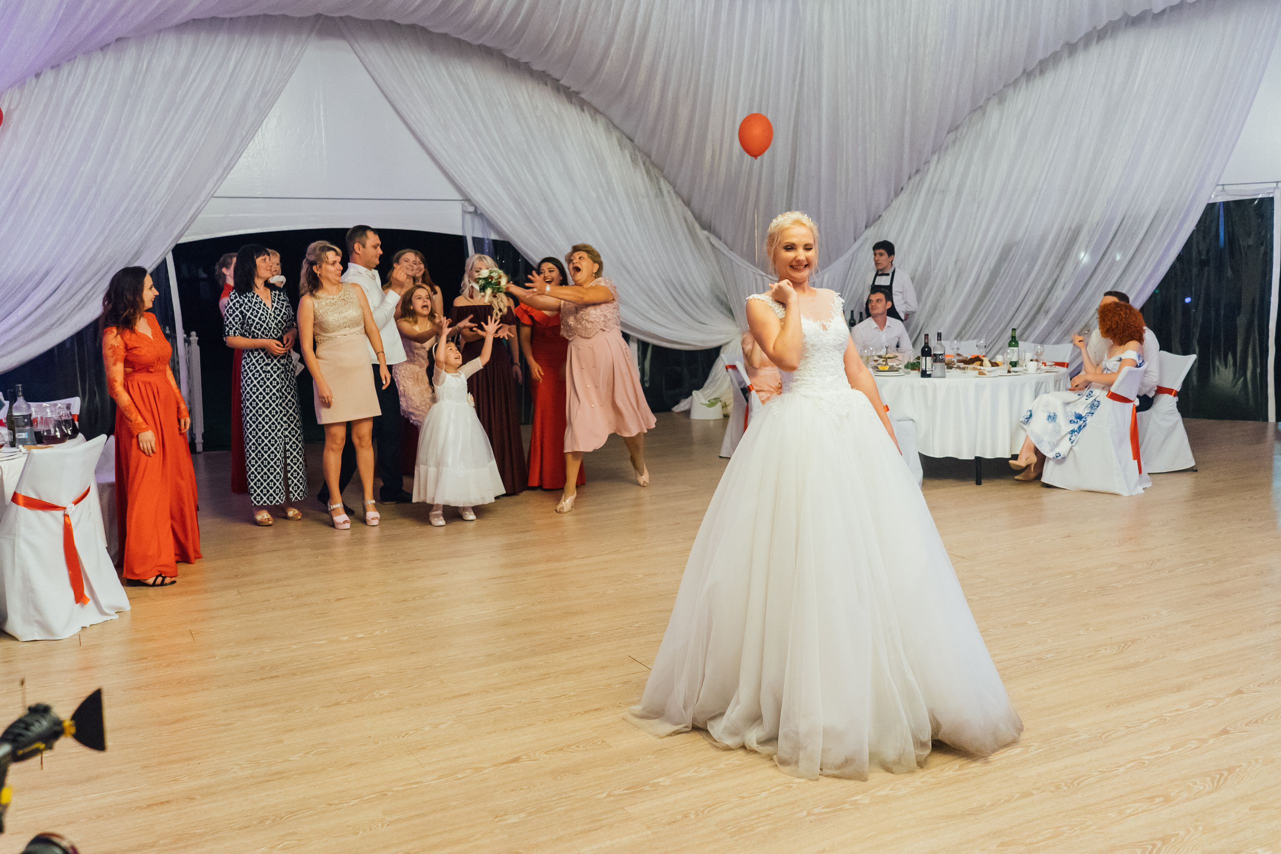 Свадьба в Москве. Свадебный фотограф в Коломне, Воскресенске, Егорьевске Владимир Петров