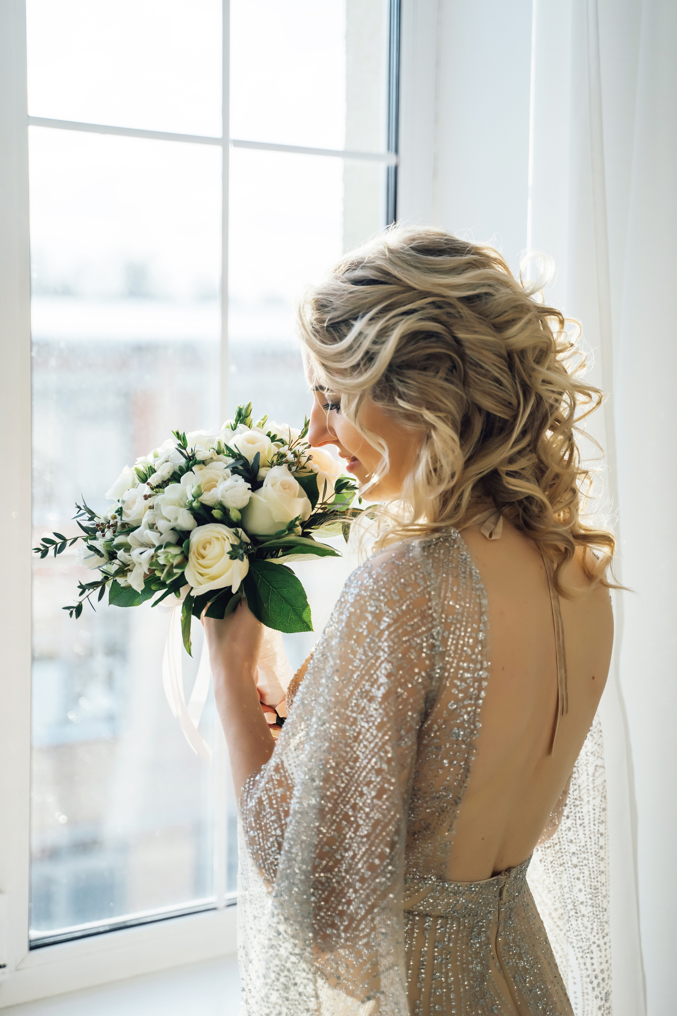 Свадебная фотосессия в студии. Свадебный фотограф в Коломне, Воскресенске, Егорьевске Владимир Петров