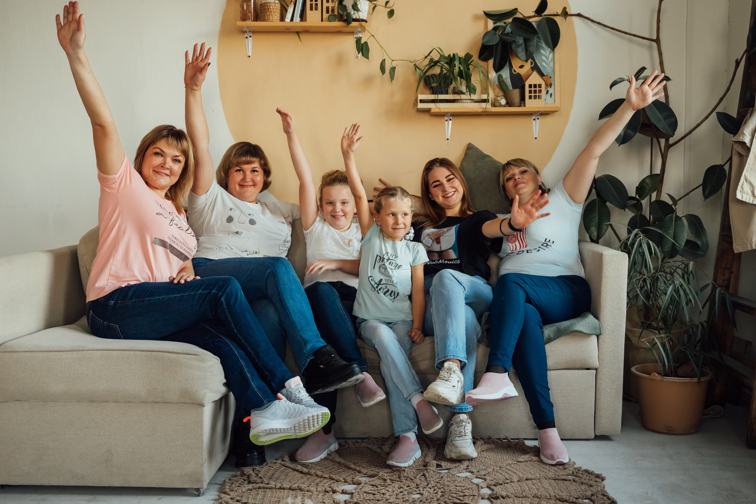 Семейная фотосессия в студии. Свадебный фотограф в Коломне, Воскресенске, Егорьевске Владимир Петров