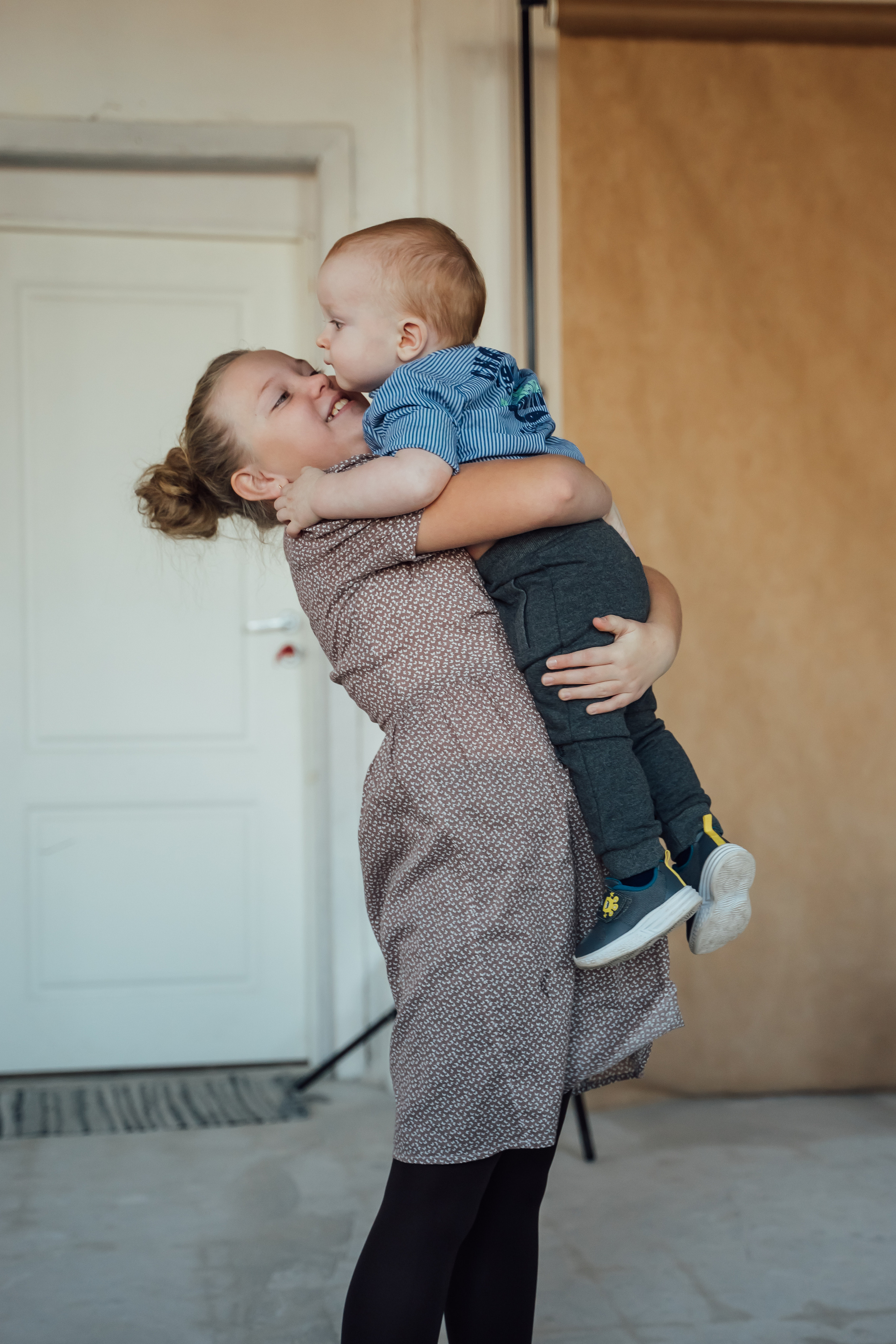 Семейная фотосессия в студии. Свадебный фотограф в Коломне, Воскресенске, Егорьевске Владимир Петров