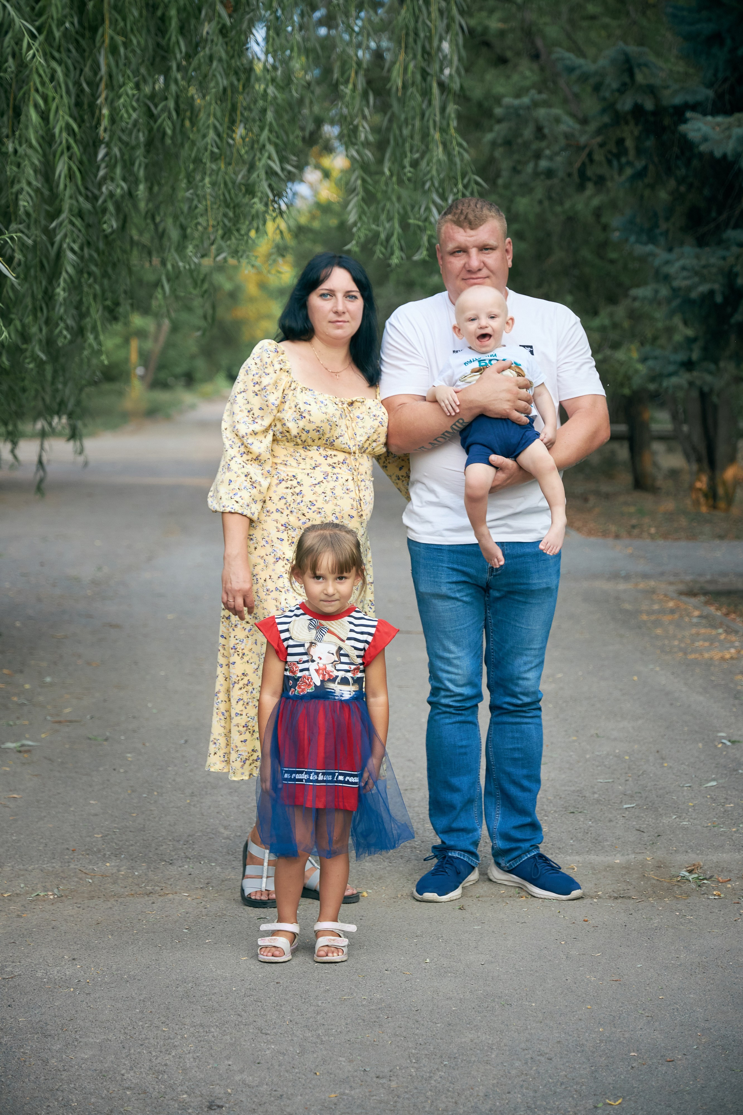 Семейная прогулка