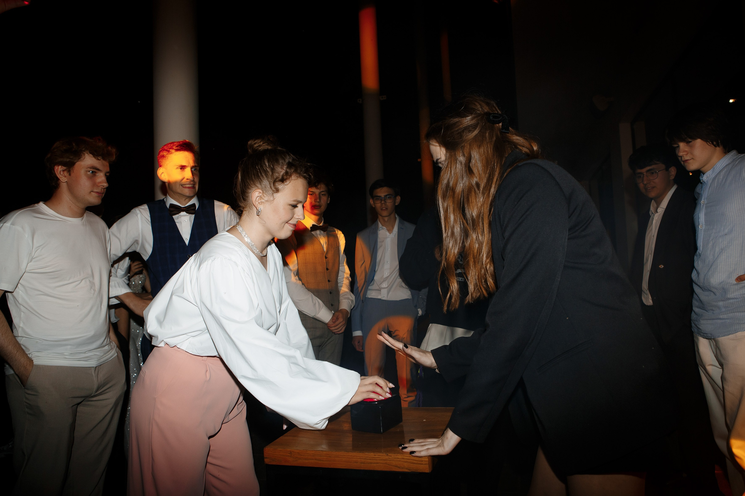 Выпускной Гимназия 12 2024 OpenHouse. Свадебный и портретный Фотограф в Липецке Дмитрий Котюков