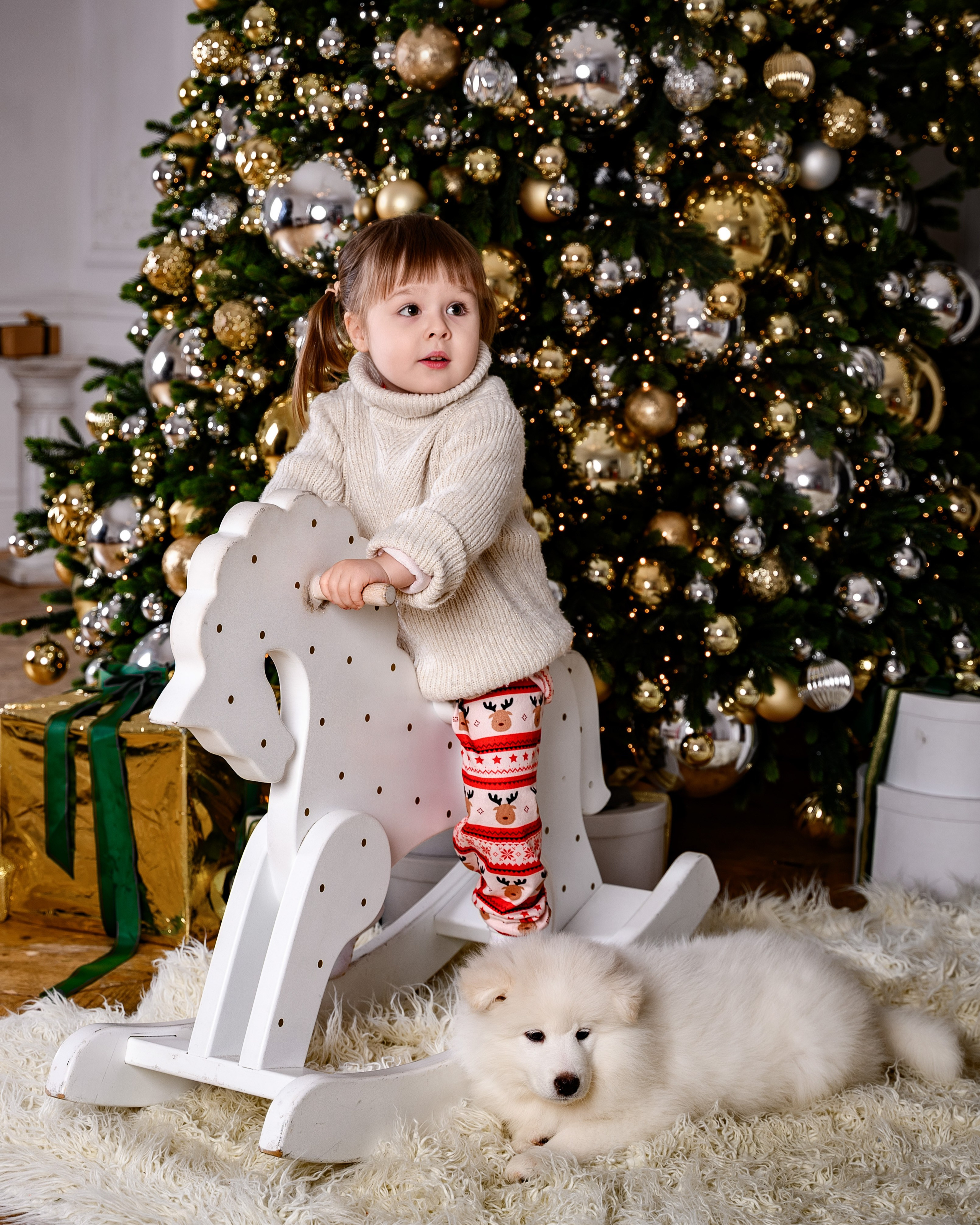 Фотосессия в студии, услуги и цены у профессионального портретного фотографа в СПб. Фотостудия, Портрет, Ню, Будуар, Детская фотосессия. Фотограф Алексей Лукин. Профессиональная фотосъёмка в Санкт-Петербурге. Обработка и Ретушь фотографий