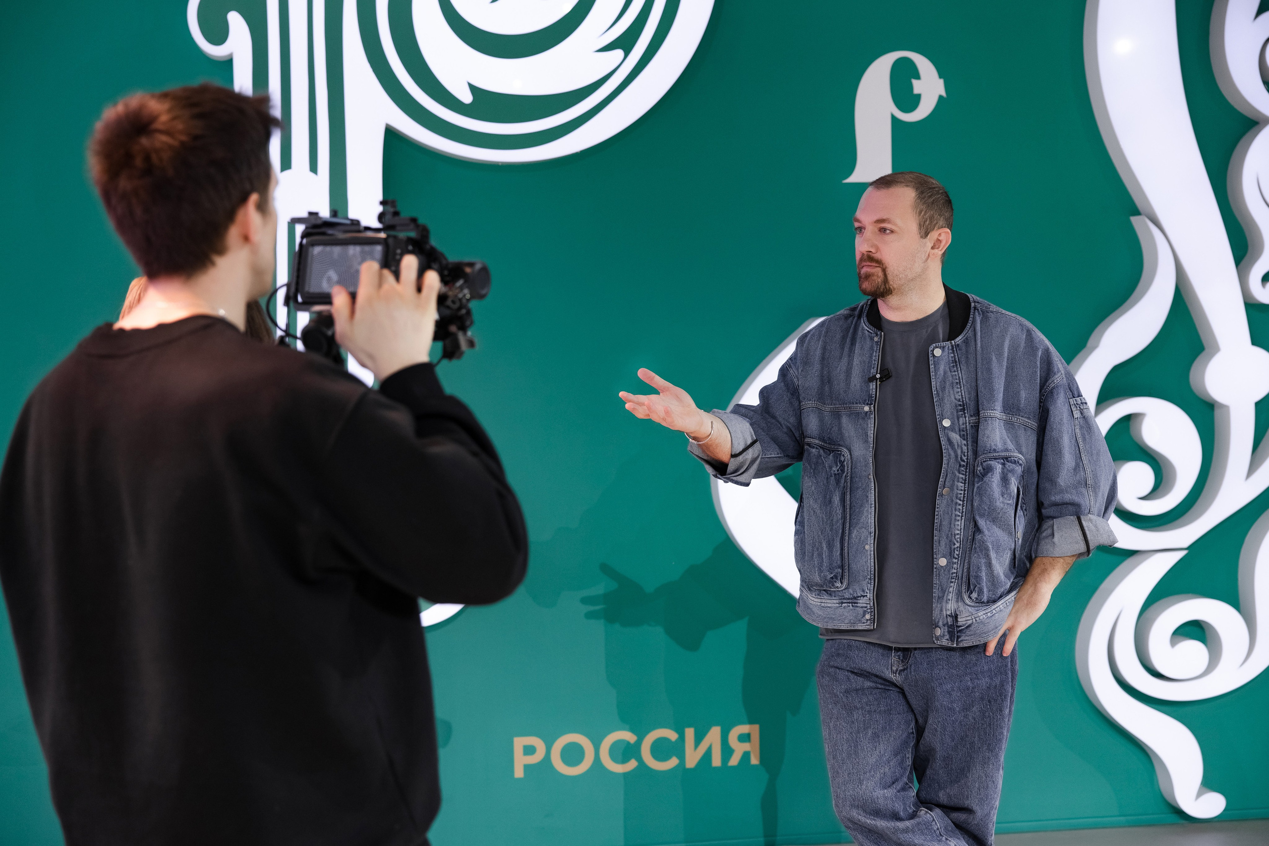 Выставка Россия: наша культура. Свадебный репортажный фотограф в Москве