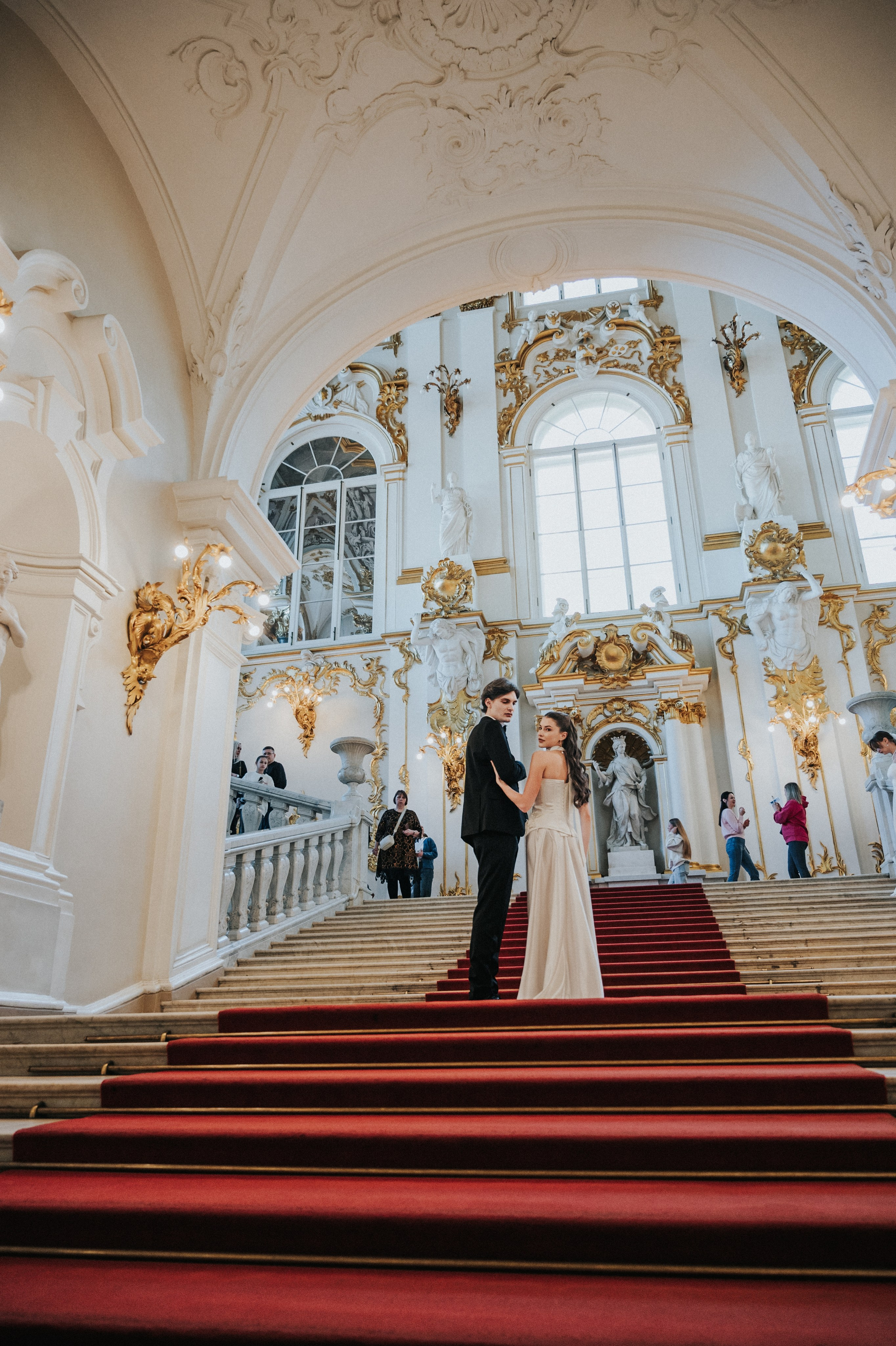 Про удаление мусора из кадра. Свадебный фотограф в Белгороде, Воронеже, Алексеевке, Старом Осколе, Губкине, Россоши