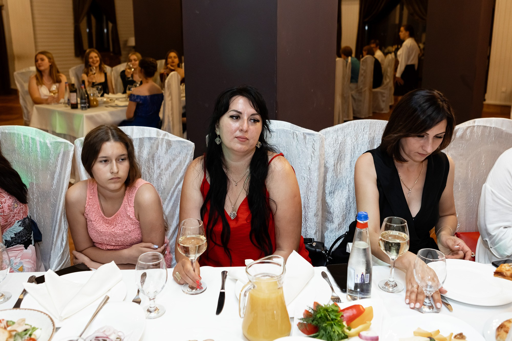 Фотосъёмка выпускного в школе. Свадебный фотограф, фотосъемка в Крыму, Севастополе, Симферополе, Ялте