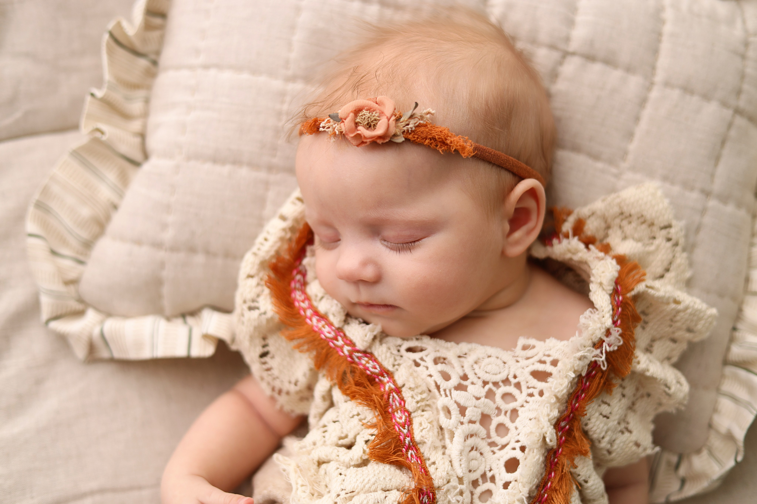 Катюше и Ксении 2 месяца. Фотограф новорожденных Москва. Ньюборн фотограф Москва