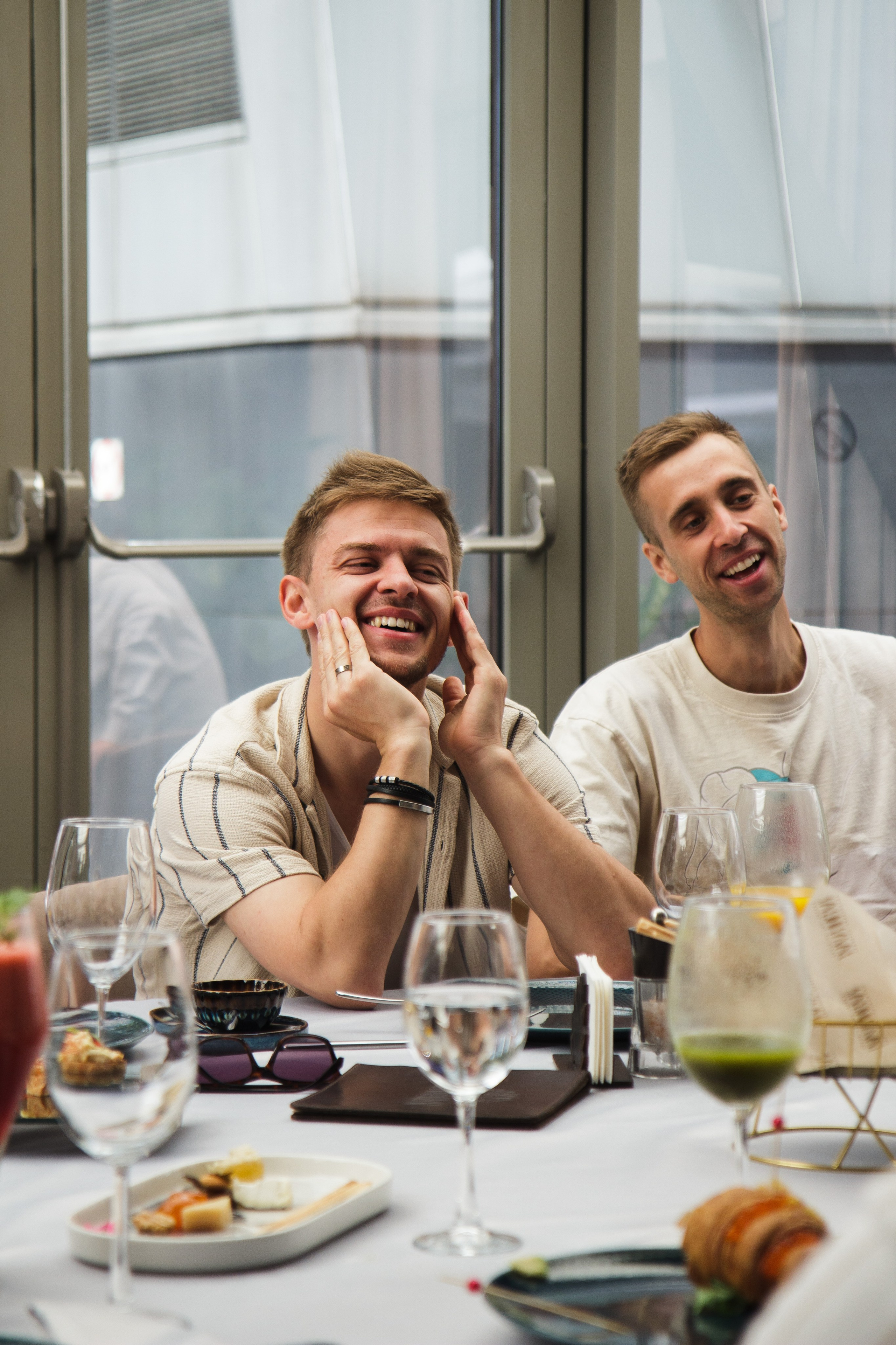 Бизнес-завтрак Германа Гаврилова. Фотограф Москва — личные фотосессии, лавстори в студии